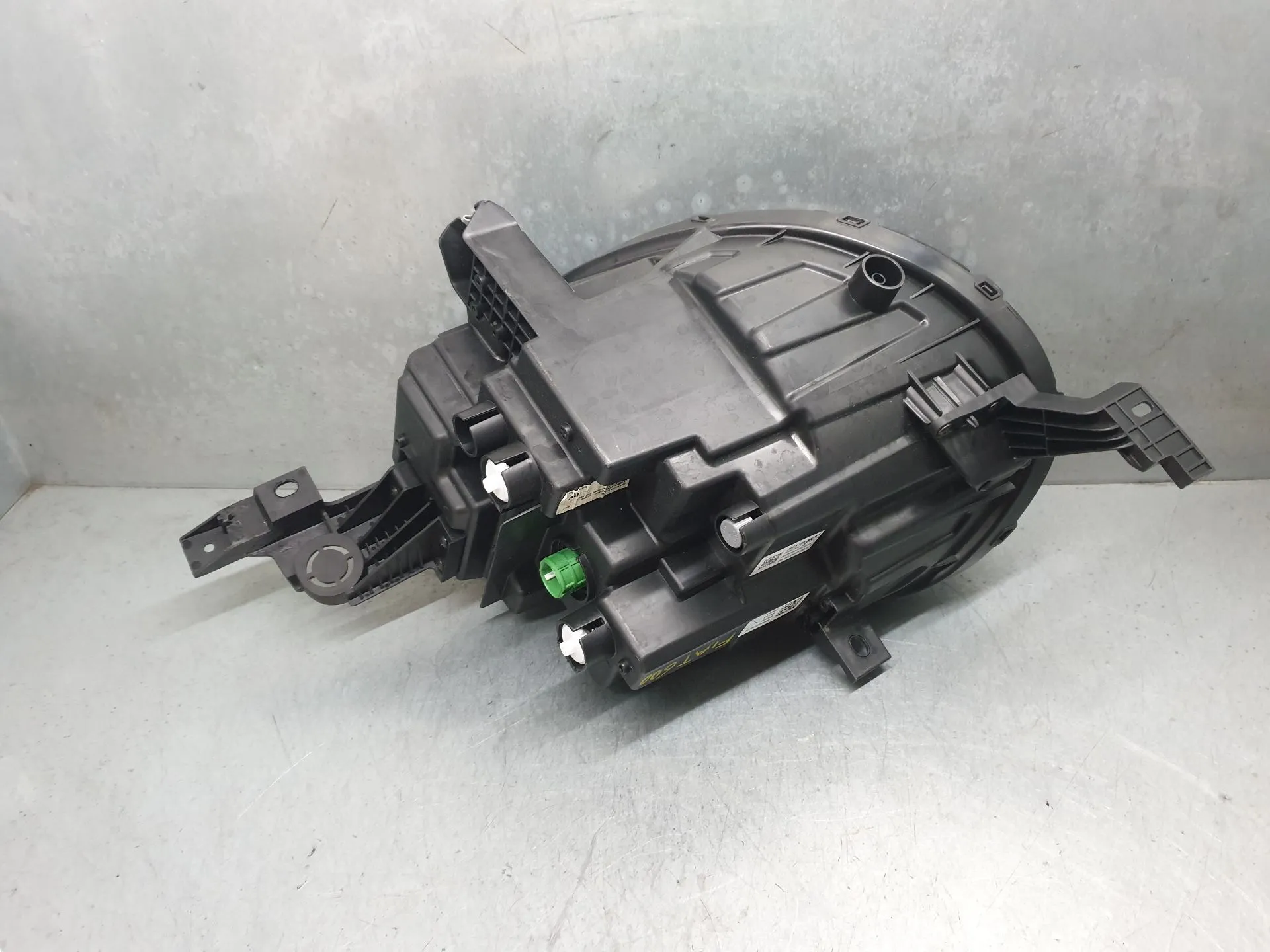 Phare avant Droit FIAT 600e Imagem-4