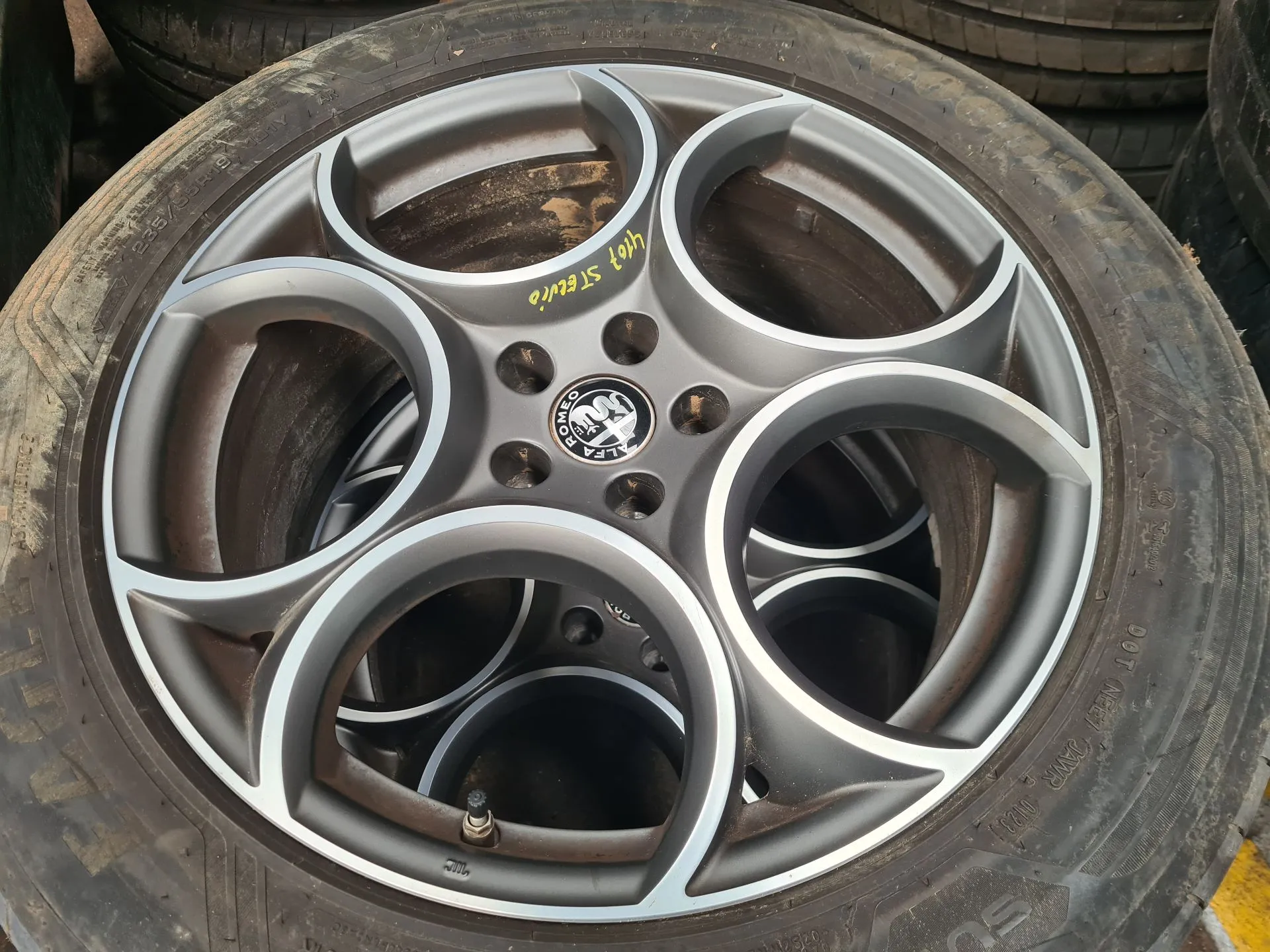 Cerchio Anteriore Destro ALFA ROMEO Stelvio (949_)