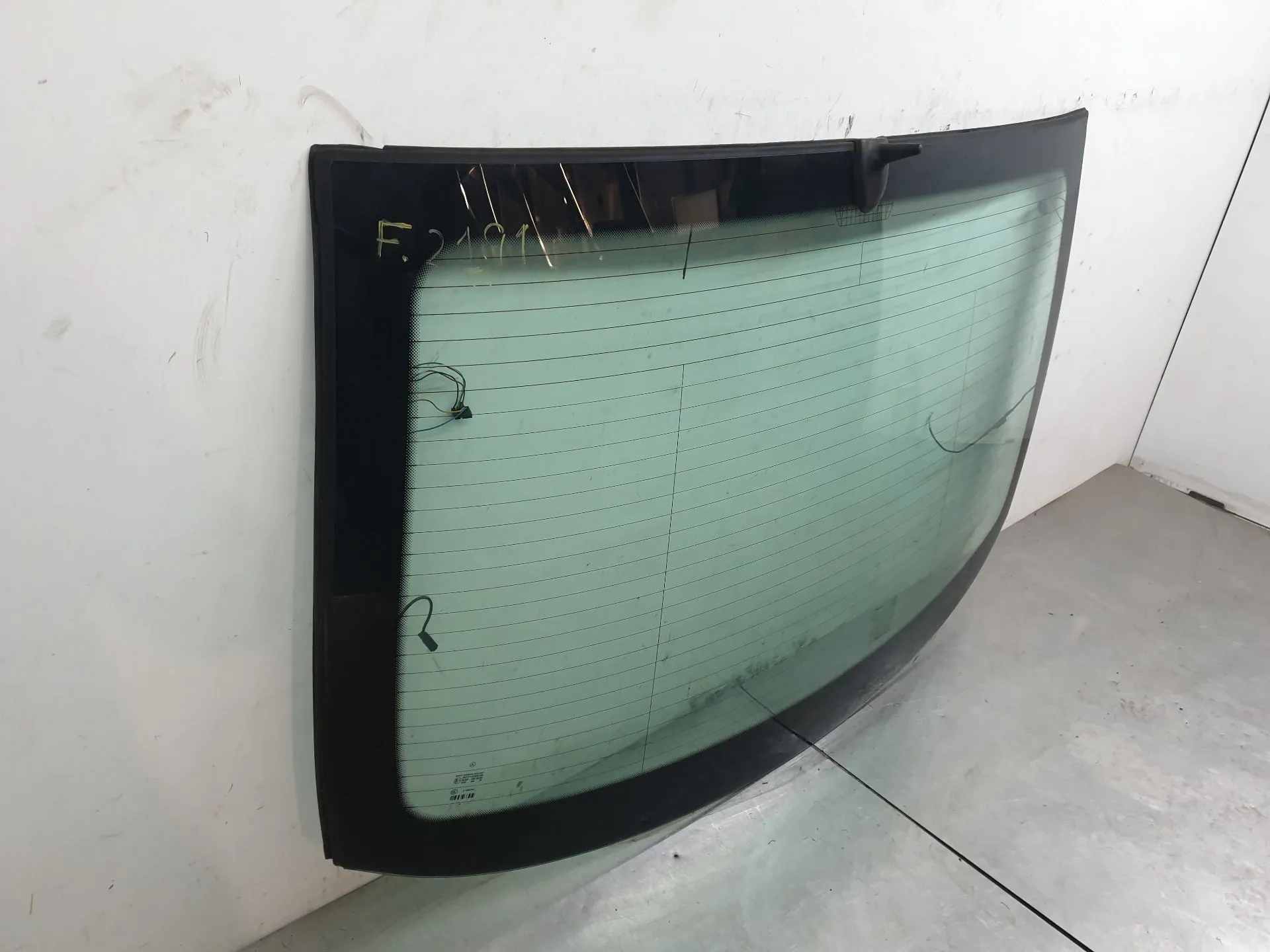  Rear windscreen MERCEDES-BENZ CLS (C219) Imagem-2