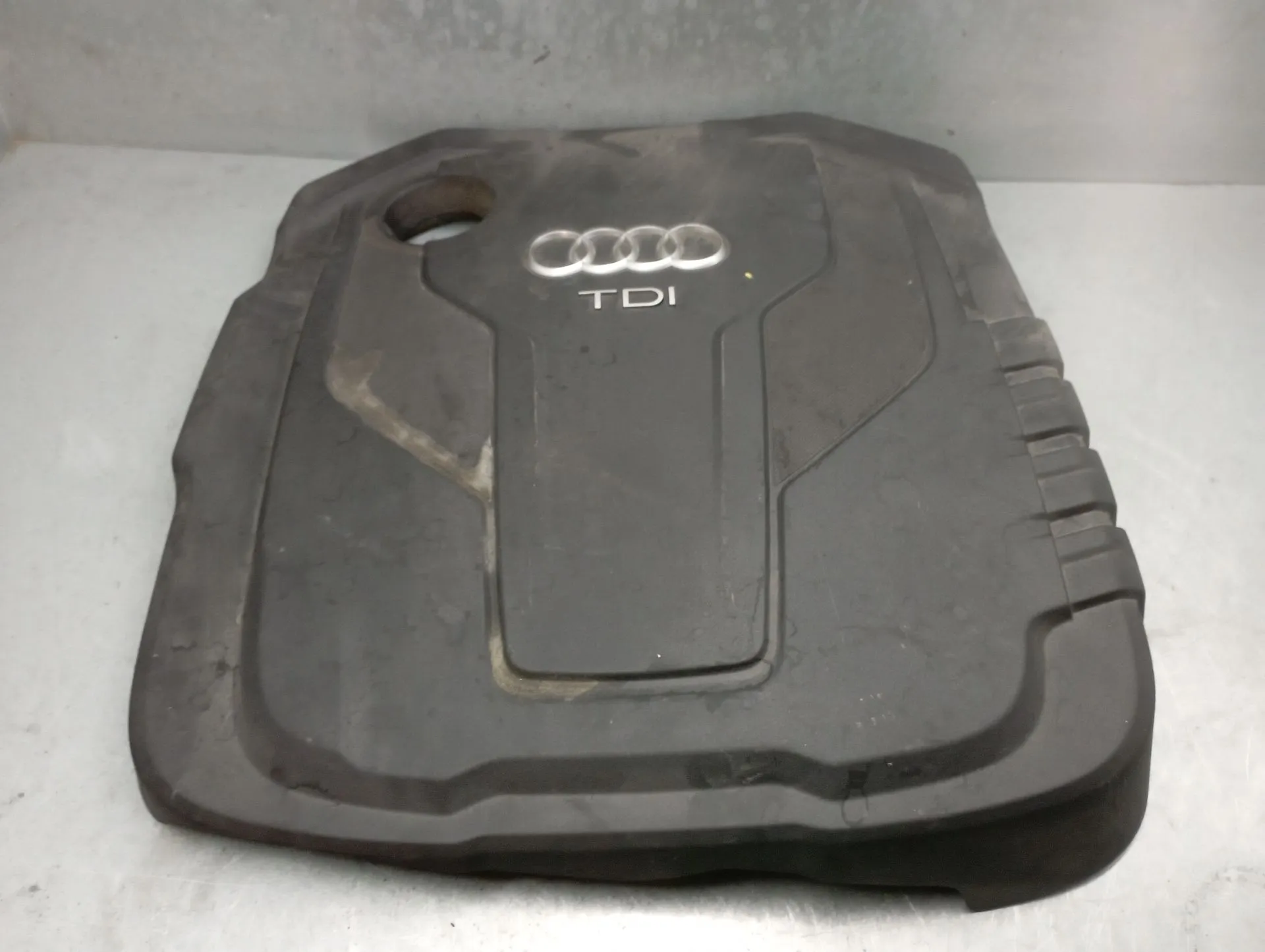 Engine cover AUDI A5 Sportback (8TA)