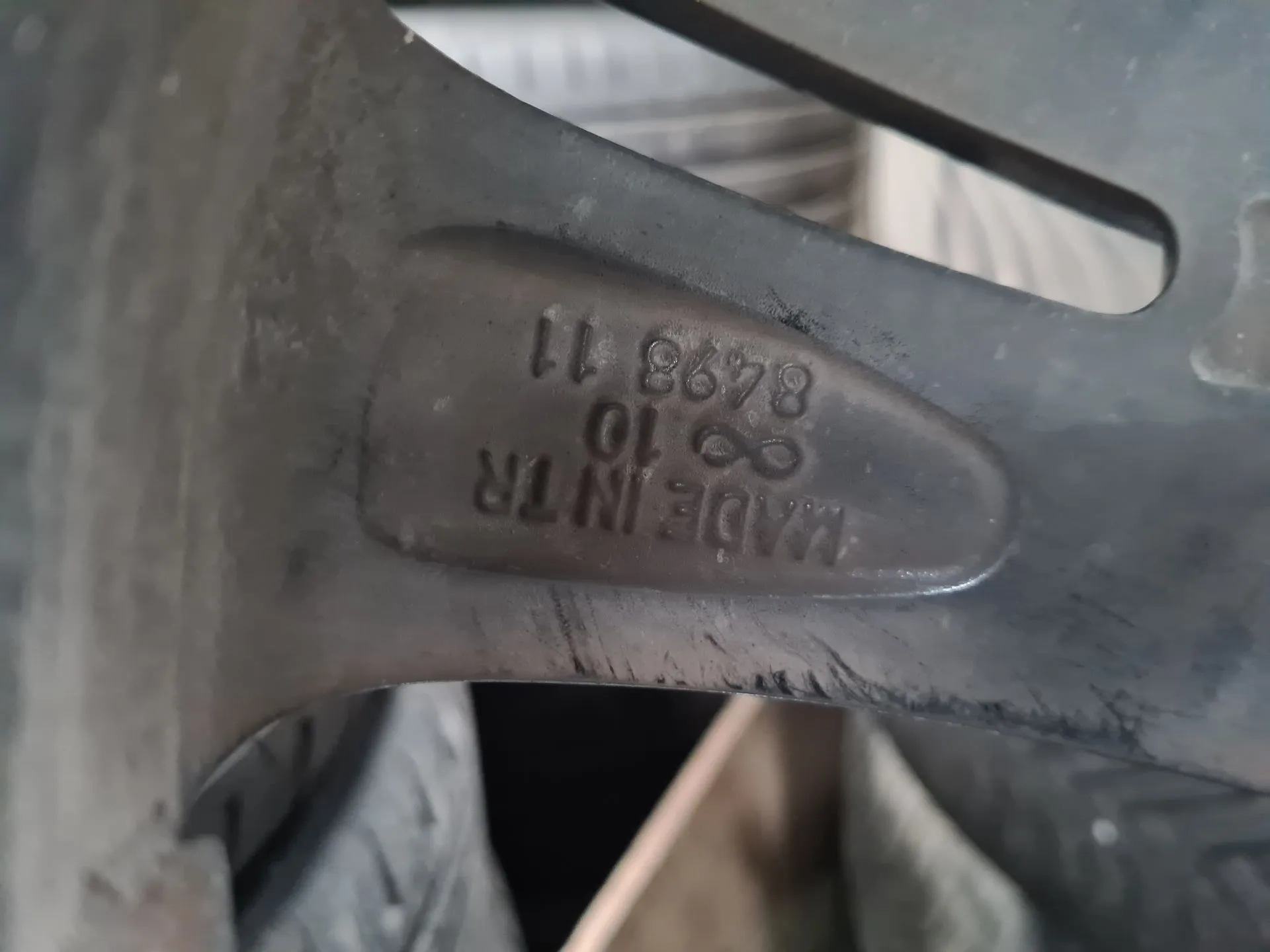 Llanta Trasera Derecha PEUGEOT 5008 II (M_) Imagem-2