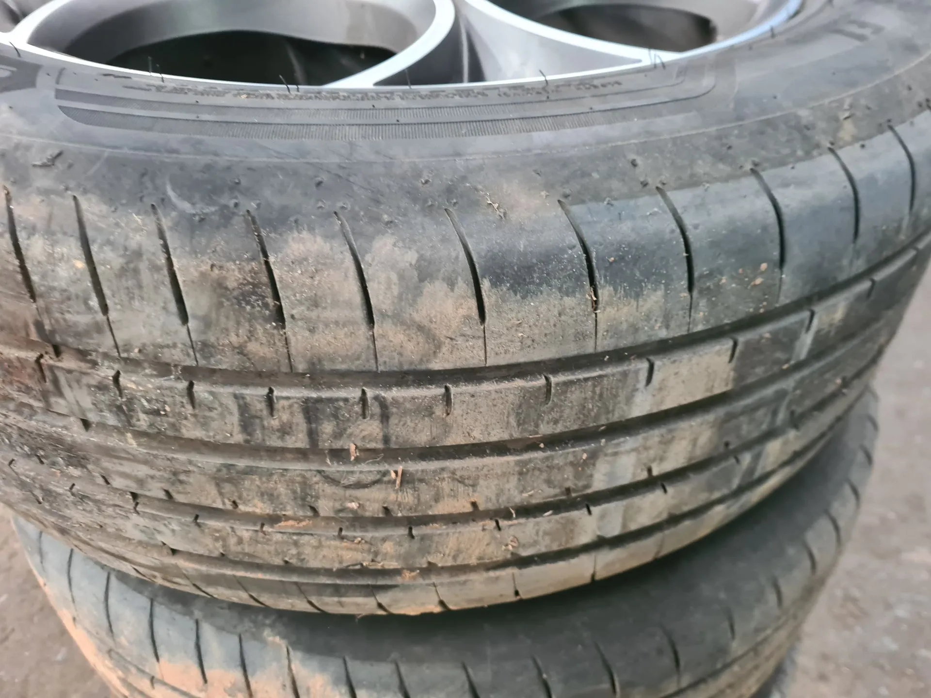 Pneu ALFA ROMEO Stelvio (949_)