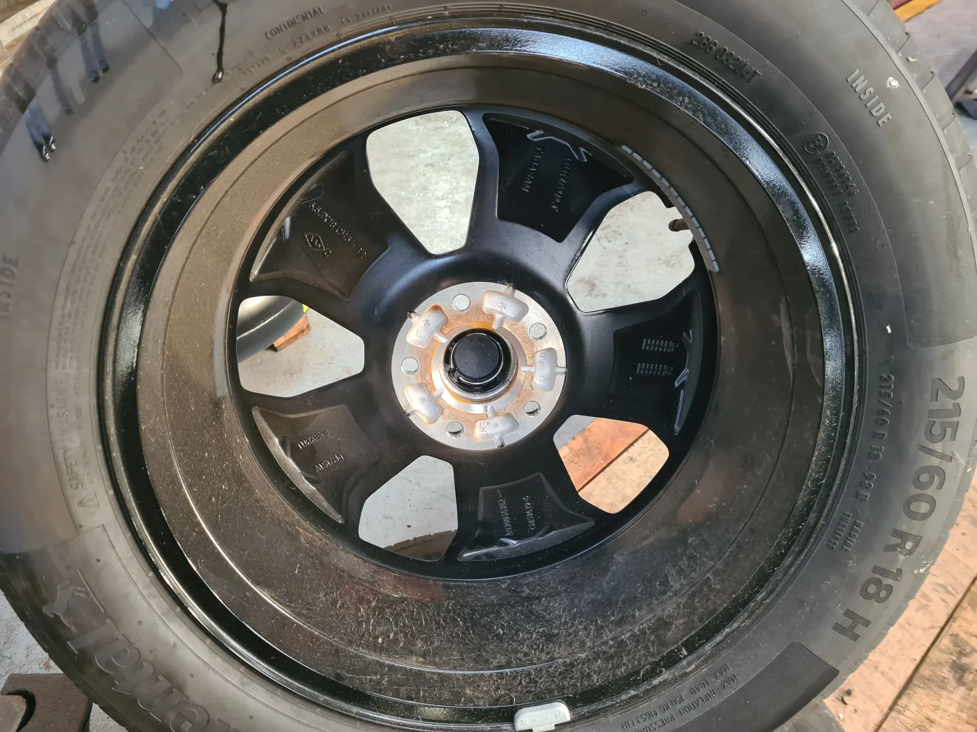 Left front Rim DACIA Duster III (P1310) Imagem-1