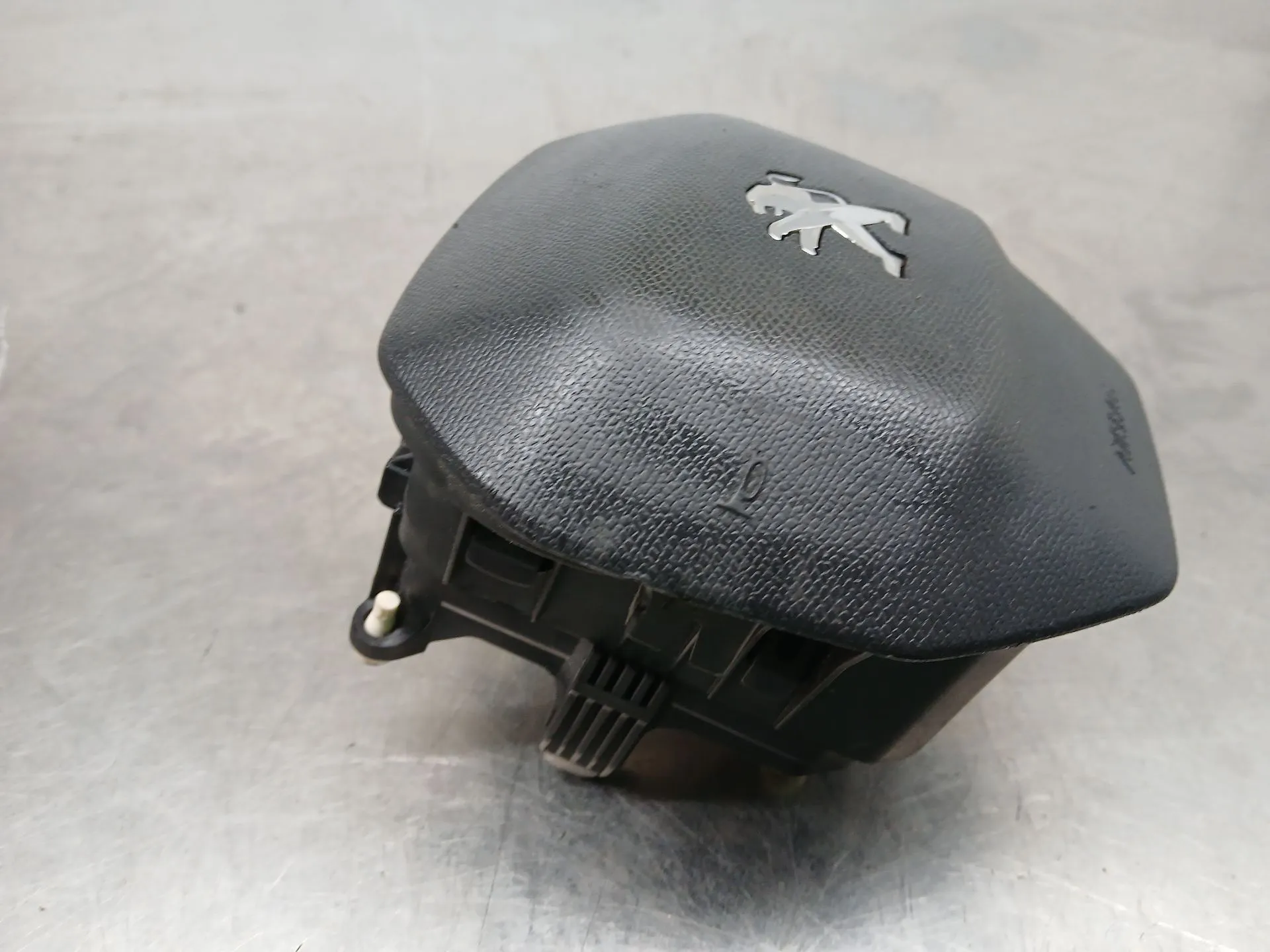 Airbag du Volant PEUGEOT Partner (K9) Imagem-2