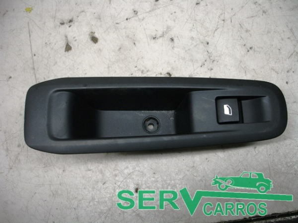 Mando / interruptor elevalunas delantero derecho PEUGEOT 208