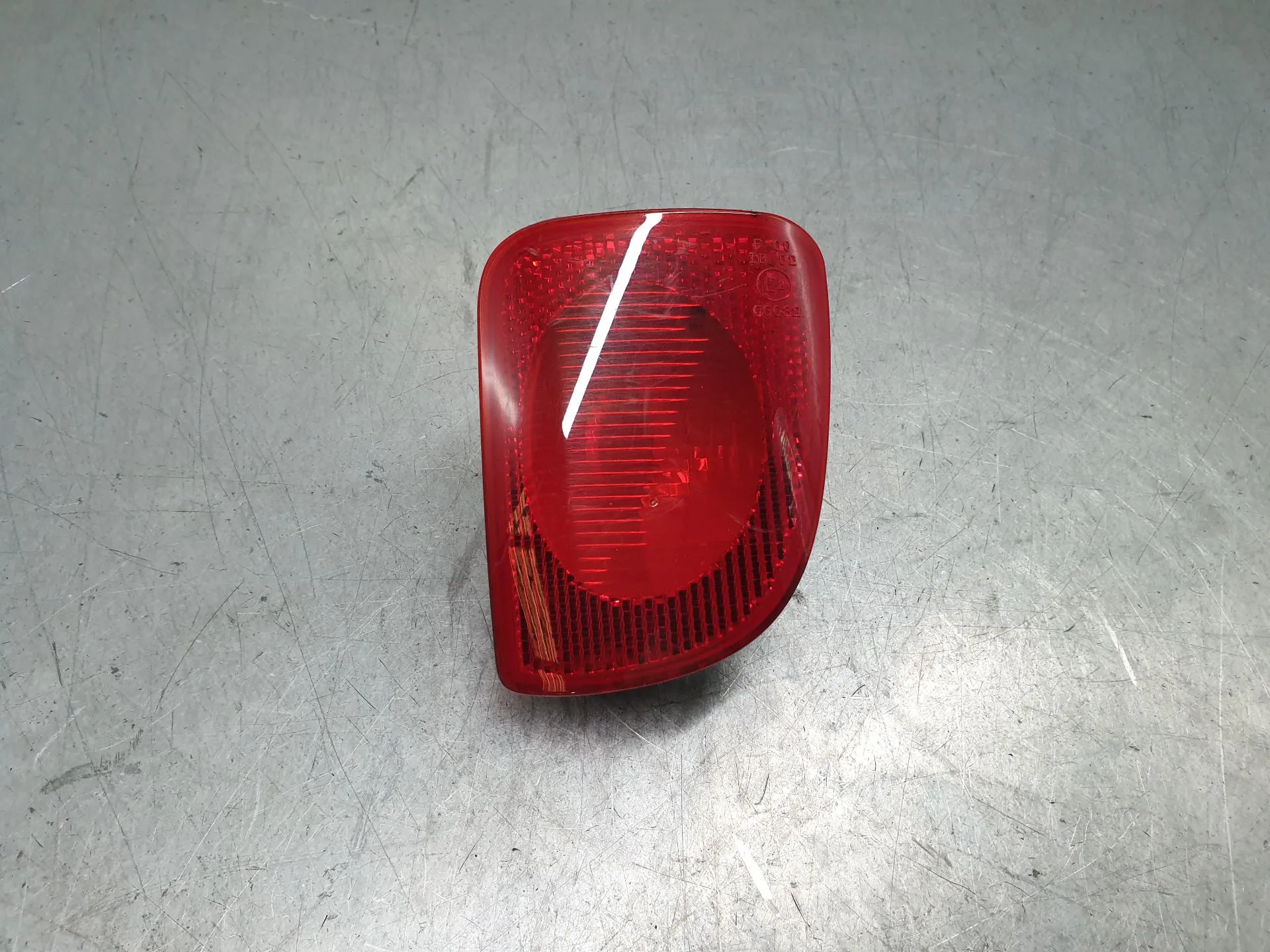 Réflecteur arrière gauche RENAULT Kangoo (KW0/1_)