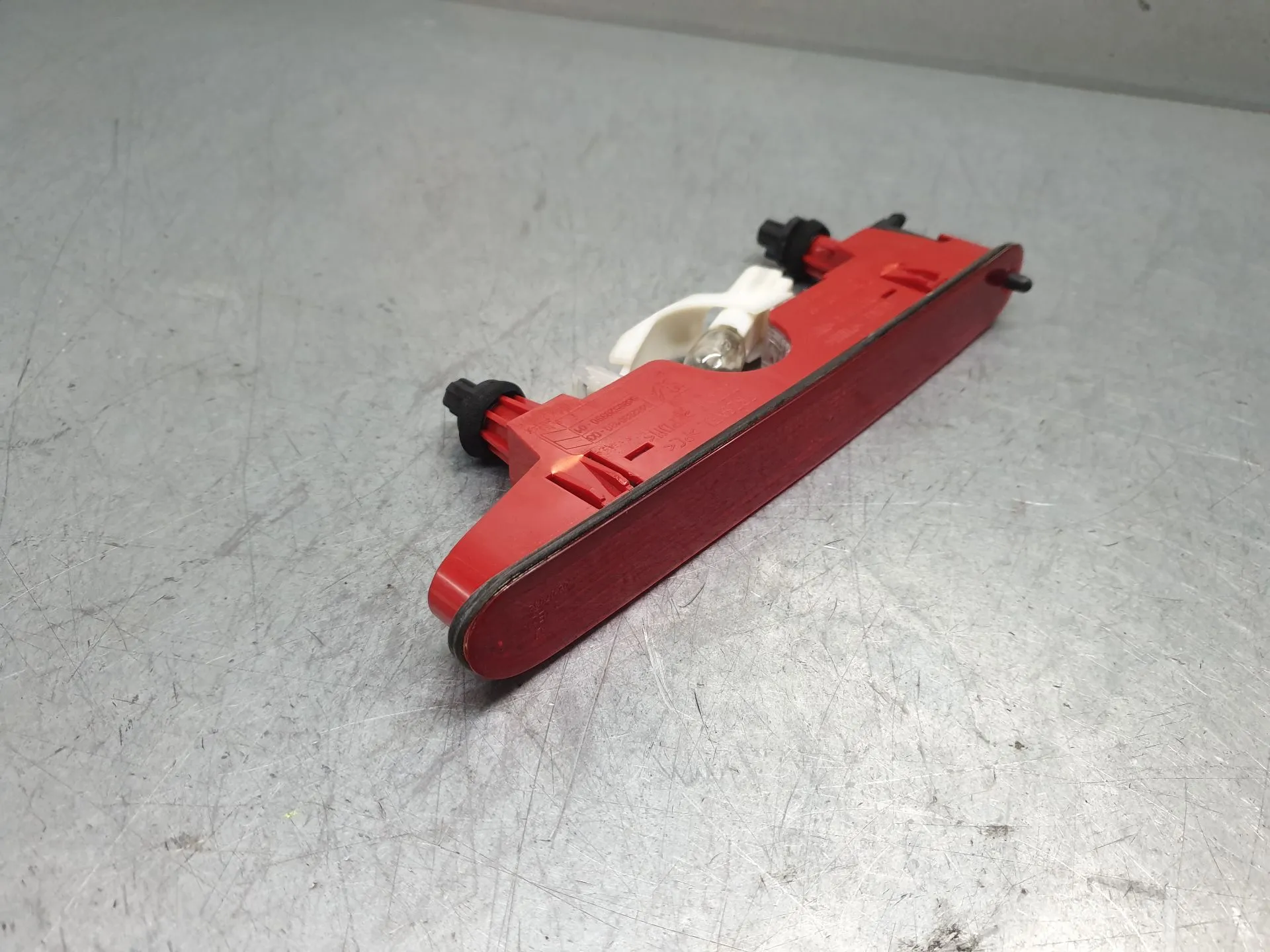 Feu de stop supplémentaire / 3e feu PEUGEOT Rifter Imagem-2