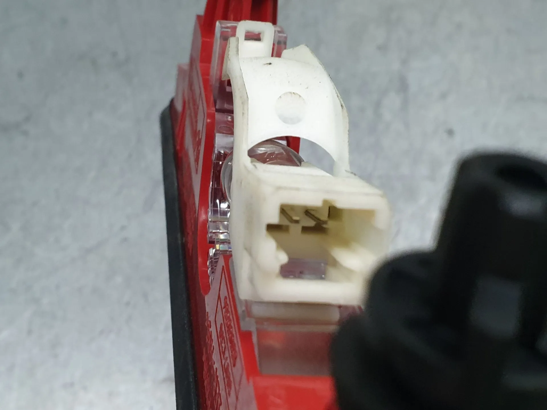 Feu de stop supplémentaire / 3e feu PEUGEOT Rifter Imagem-5