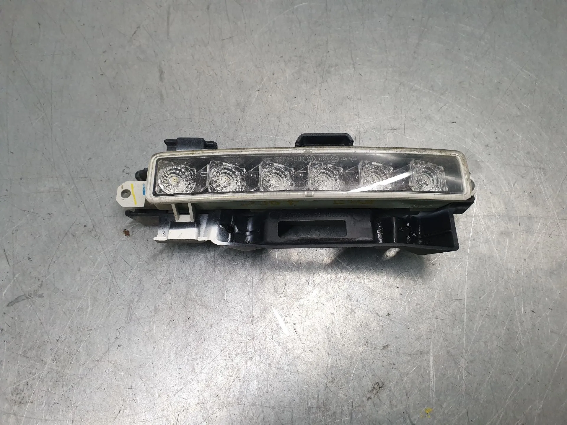 Lumière diurne gauche PEUGEOT 108