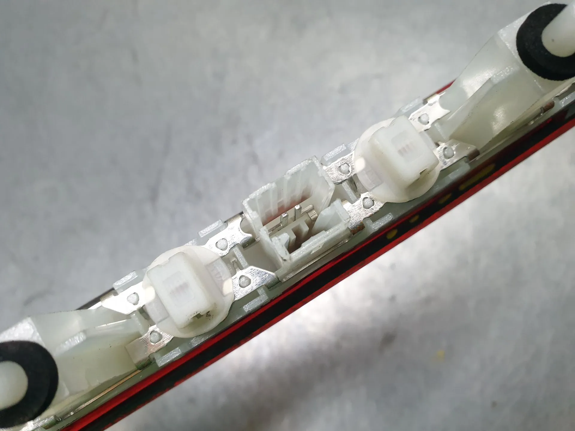 Feu de stop supplémentaire / 3e feu PEUGEOT 208 II Imagem-5