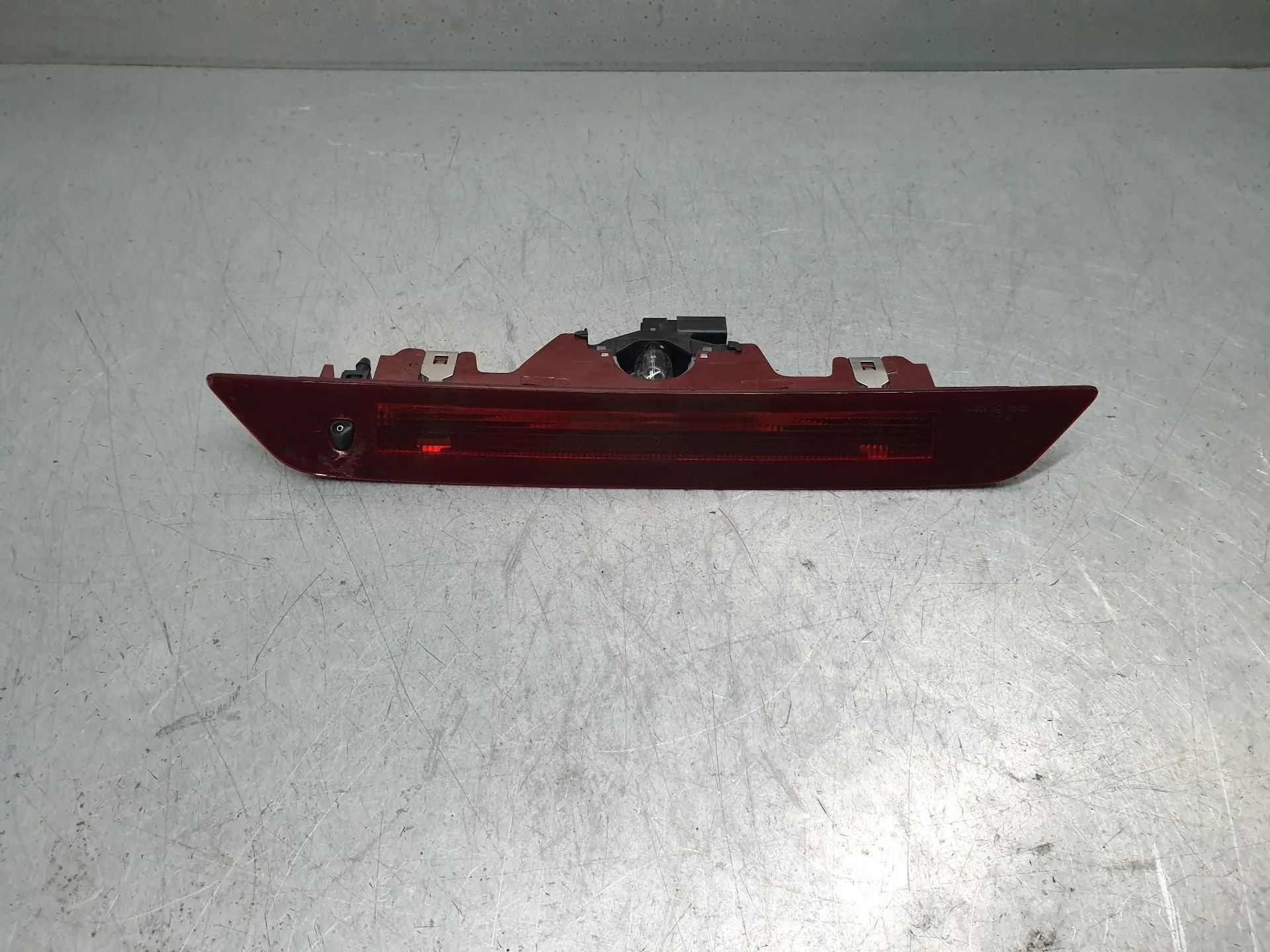 Feu de stop supplémentaire / 3e feu DACIA Sandero III