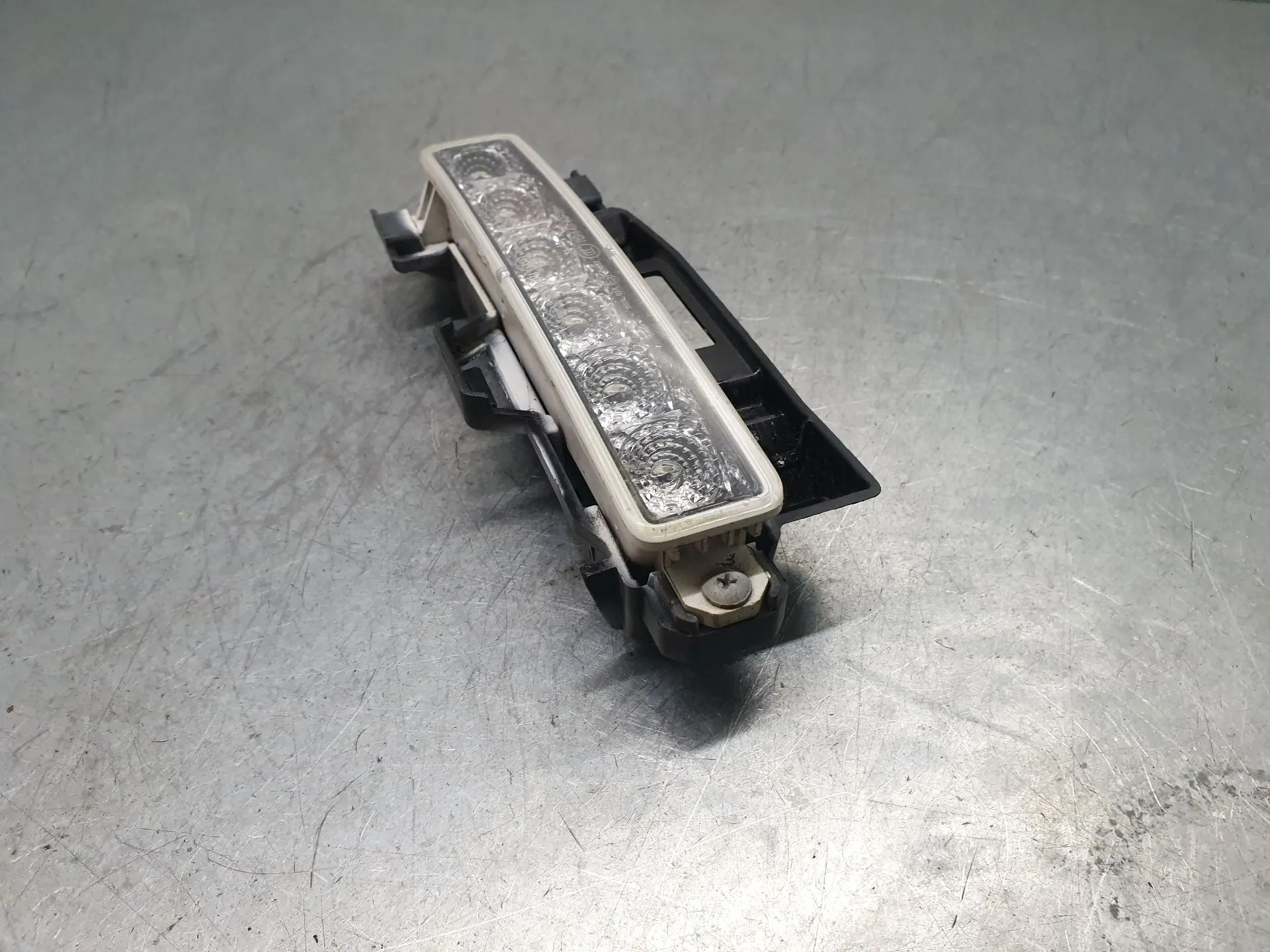 Lumière diurne Droite PEUGEOT 108 Imagem-2