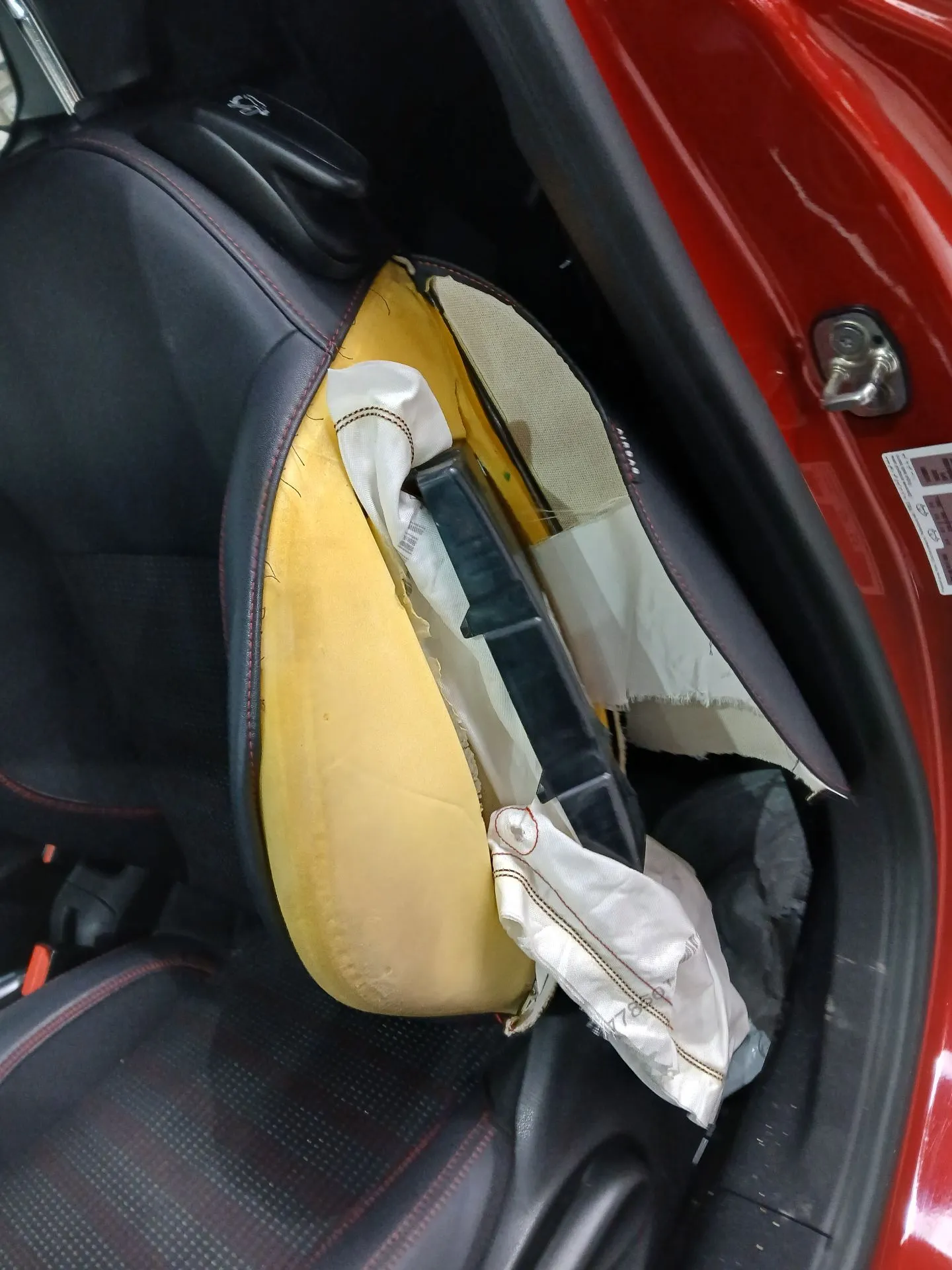 Conjunto de Bancos PEUGEOT 208 Imagem-5