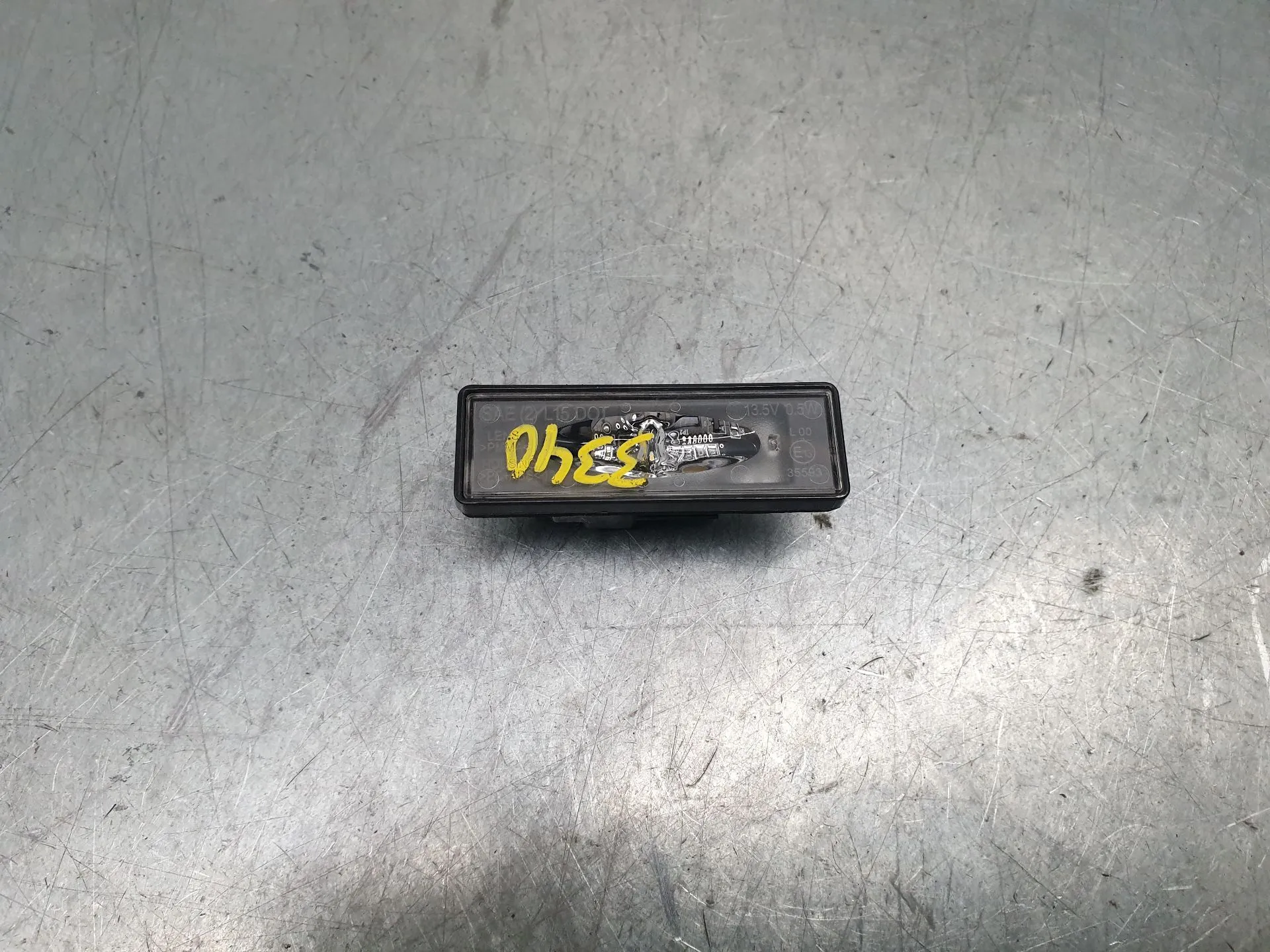 Feu de plaque DACIA Duster III (P1310)