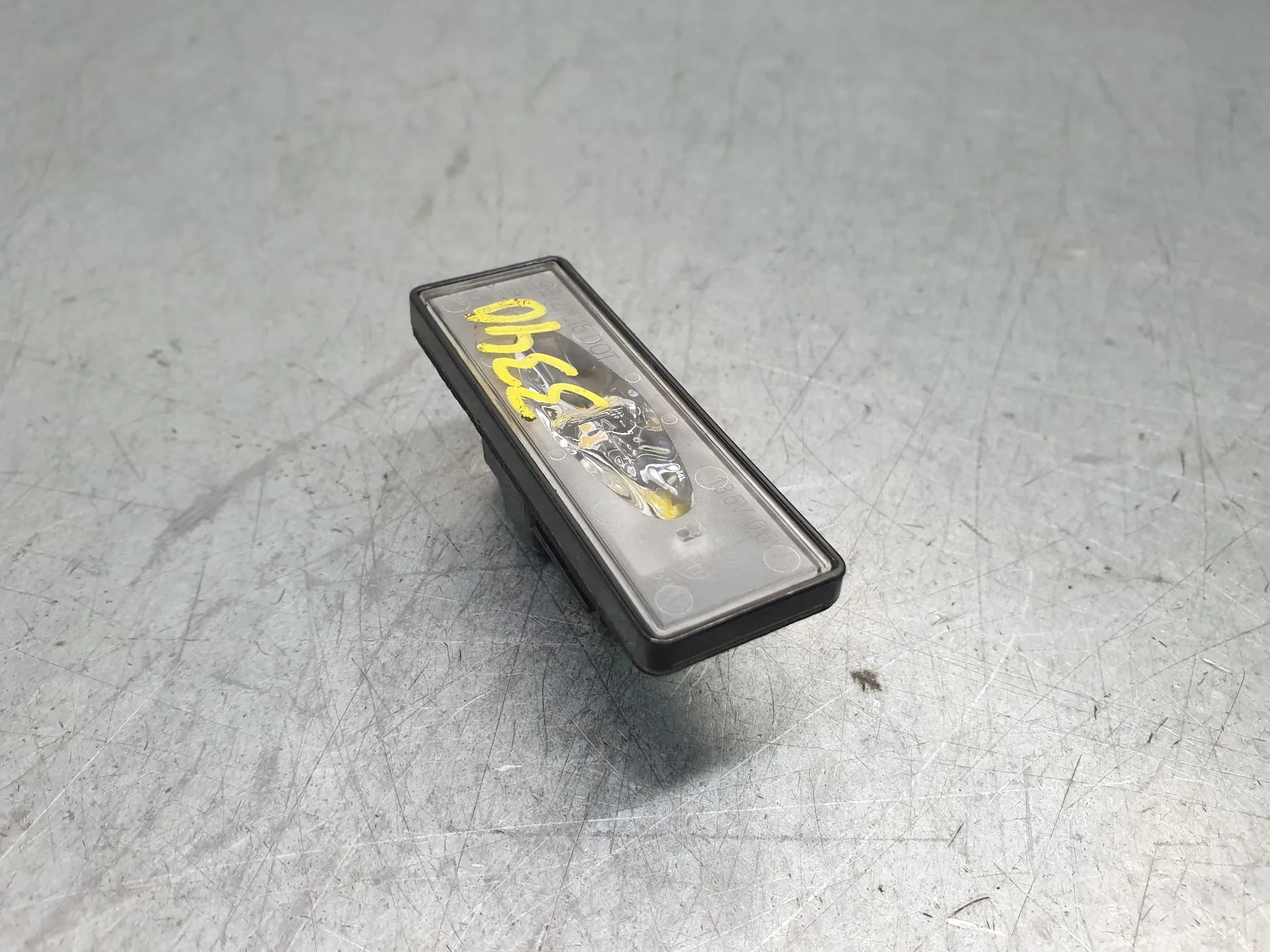 Feu de plaque DACIA Duster III (P1310) Imagem-1