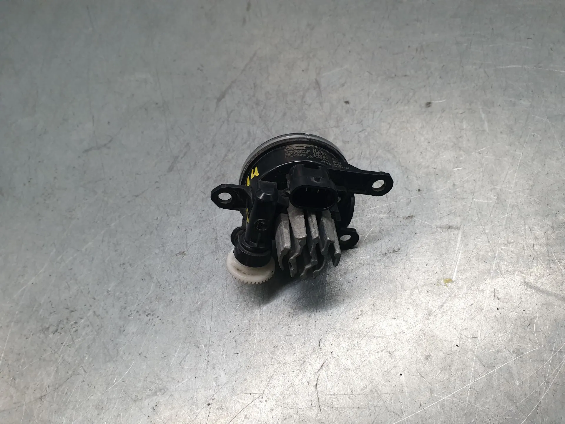 Feu antibrouillard Avant Droite FORD Puma (J2K, CF7) Imagem-4