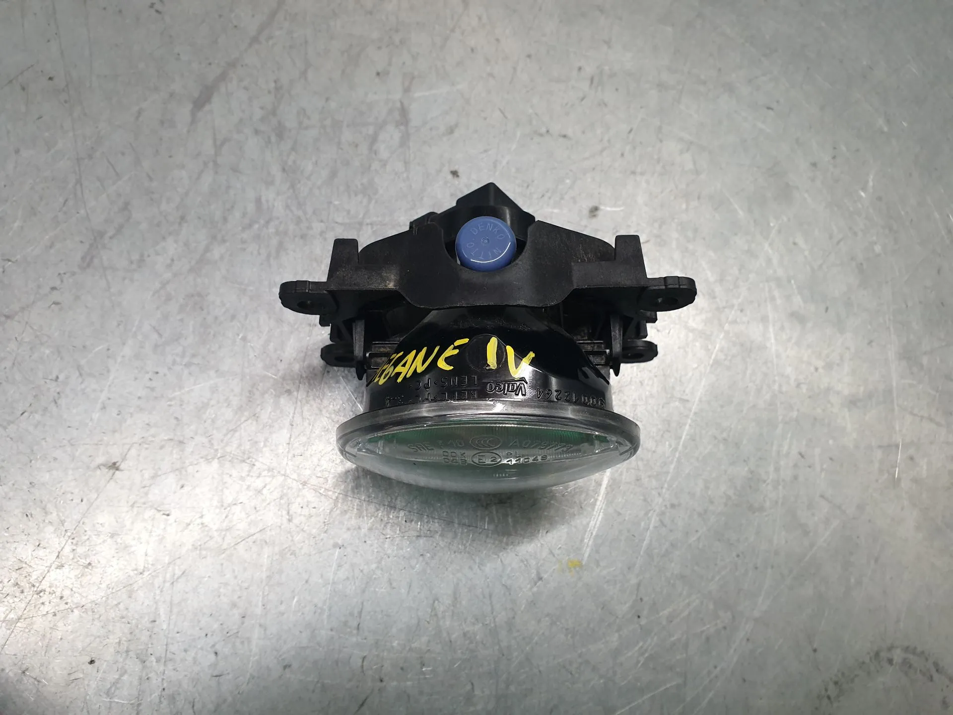Feu antibrouillard Avant Droite RENAULT Megane IV (B9A/M_) Imagem-2