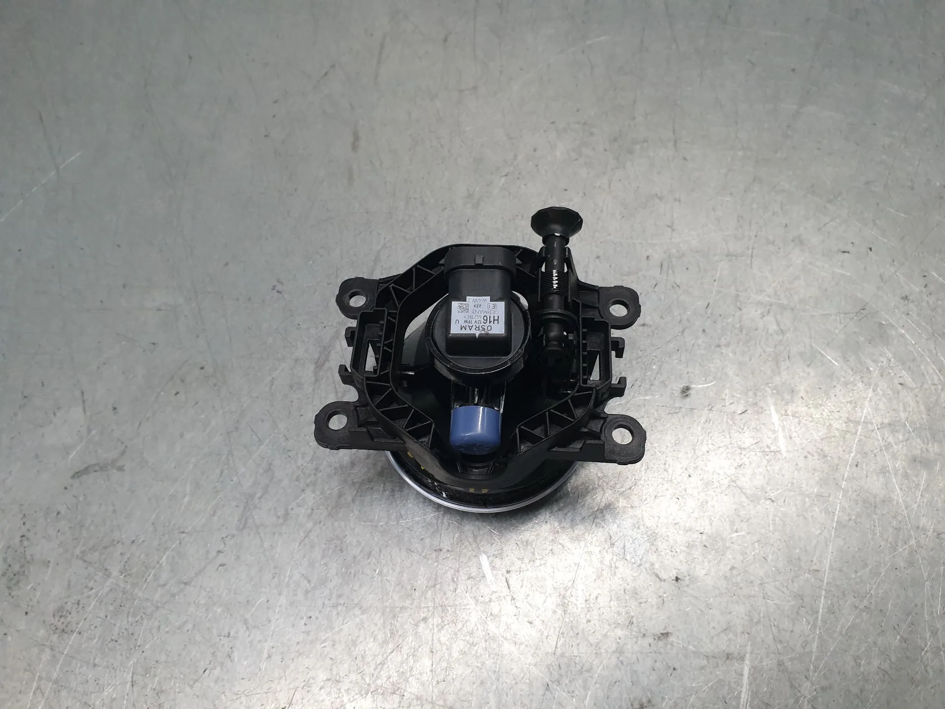 Feu antibrouillard Avant Gauche RENAULT Megane IV (B9A/M_) Imagem-4