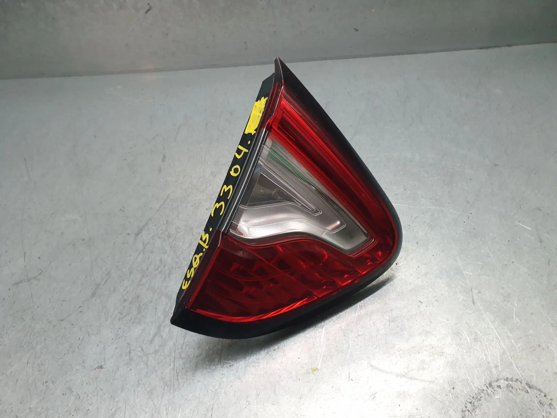 Réflecteur hayon gauche RENAULT Captur (J5_)