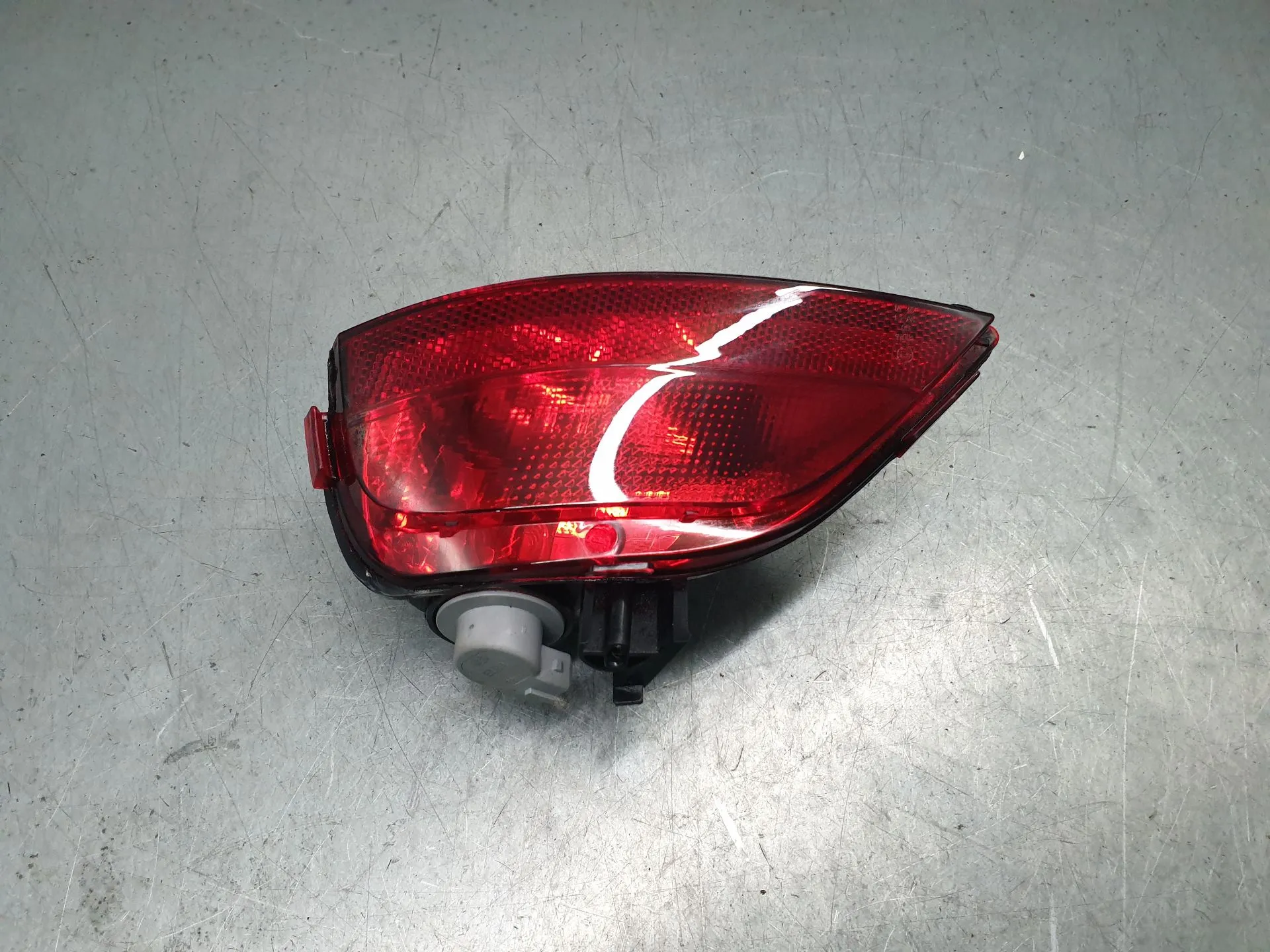 Left rear fog light DACIA Duster III (P1310)