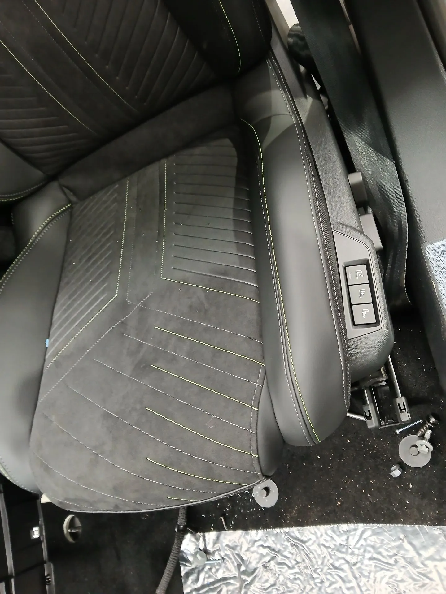 Conjunto de Bancos PEUGEOT 2008 II (U_) Imagem-3