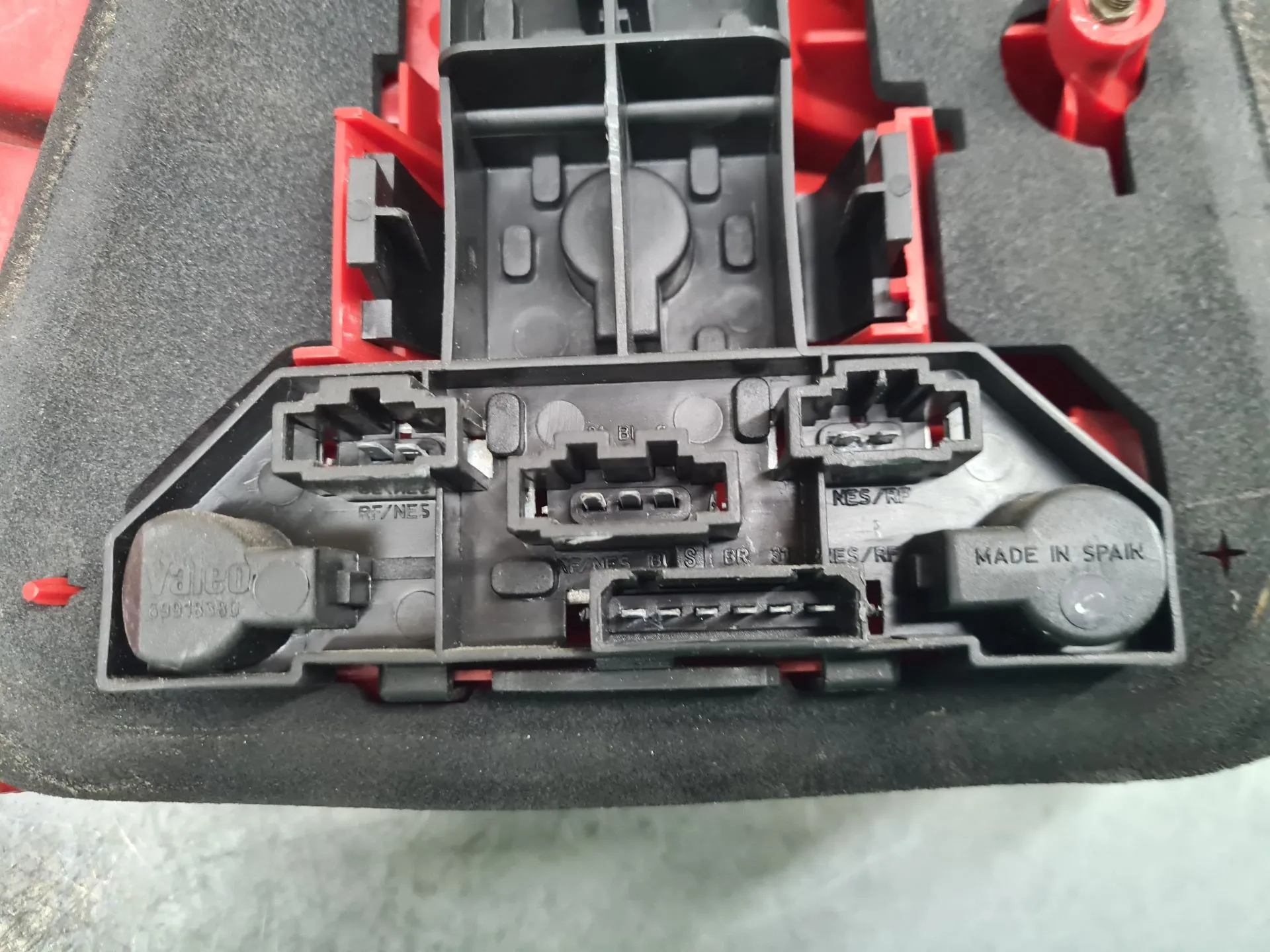 Feu arrière Droite VOLKSWAGEN Golf IV (1J1) Imagem-6