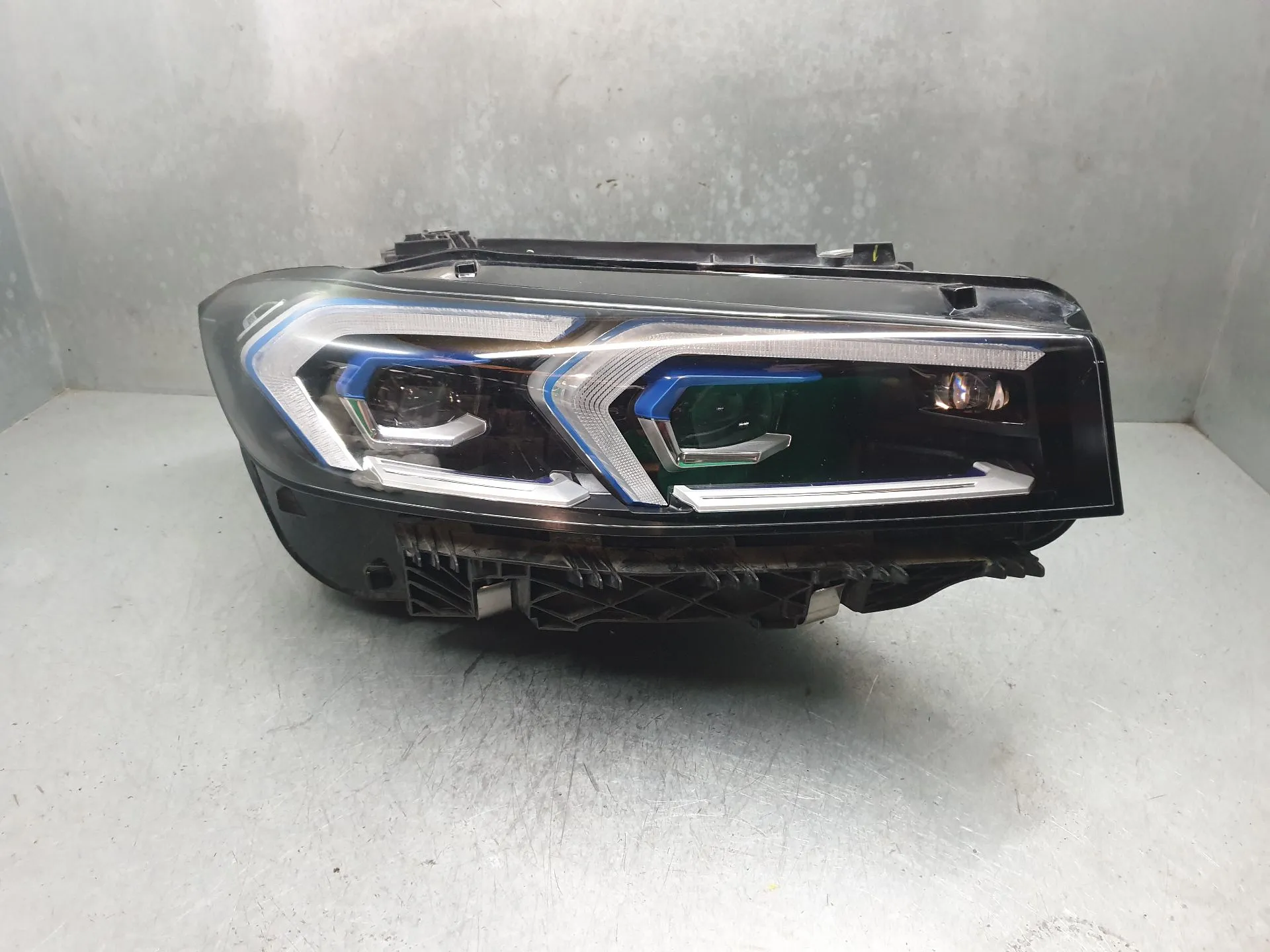 Right Headlight BMW 3 (G20, G80)