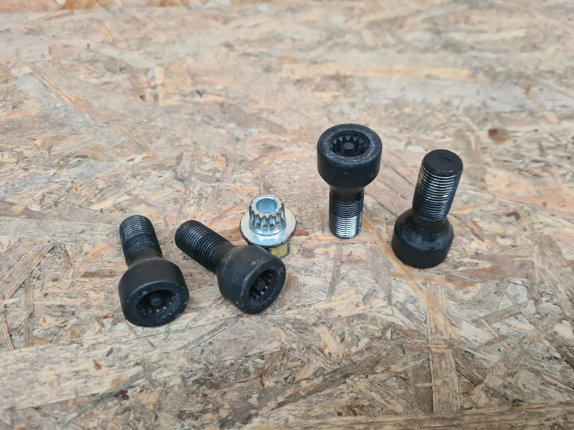 Parafuso anti-roubo MINI Mini (F55)