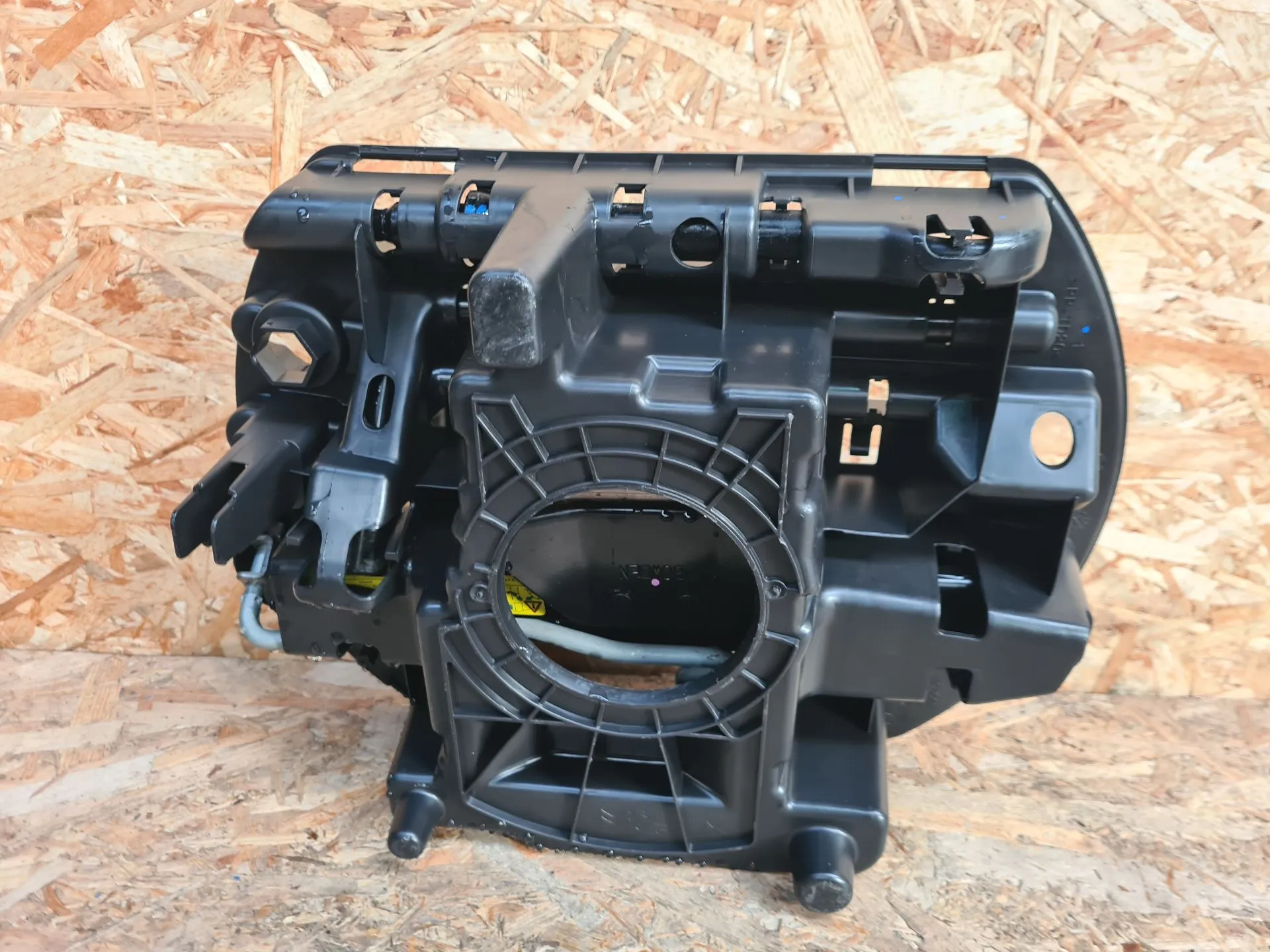 Cric PEUGEOT 208 Imagem-1