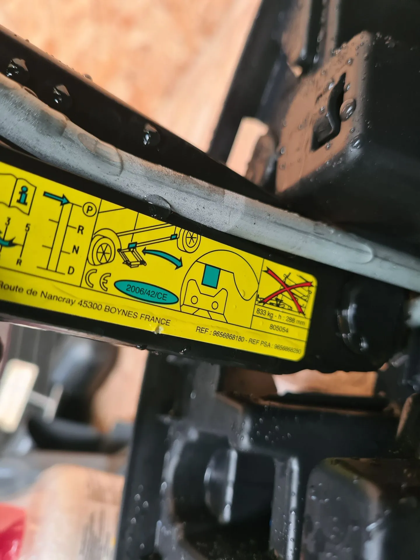 Cric PEUGEOT 208 Imagem-3