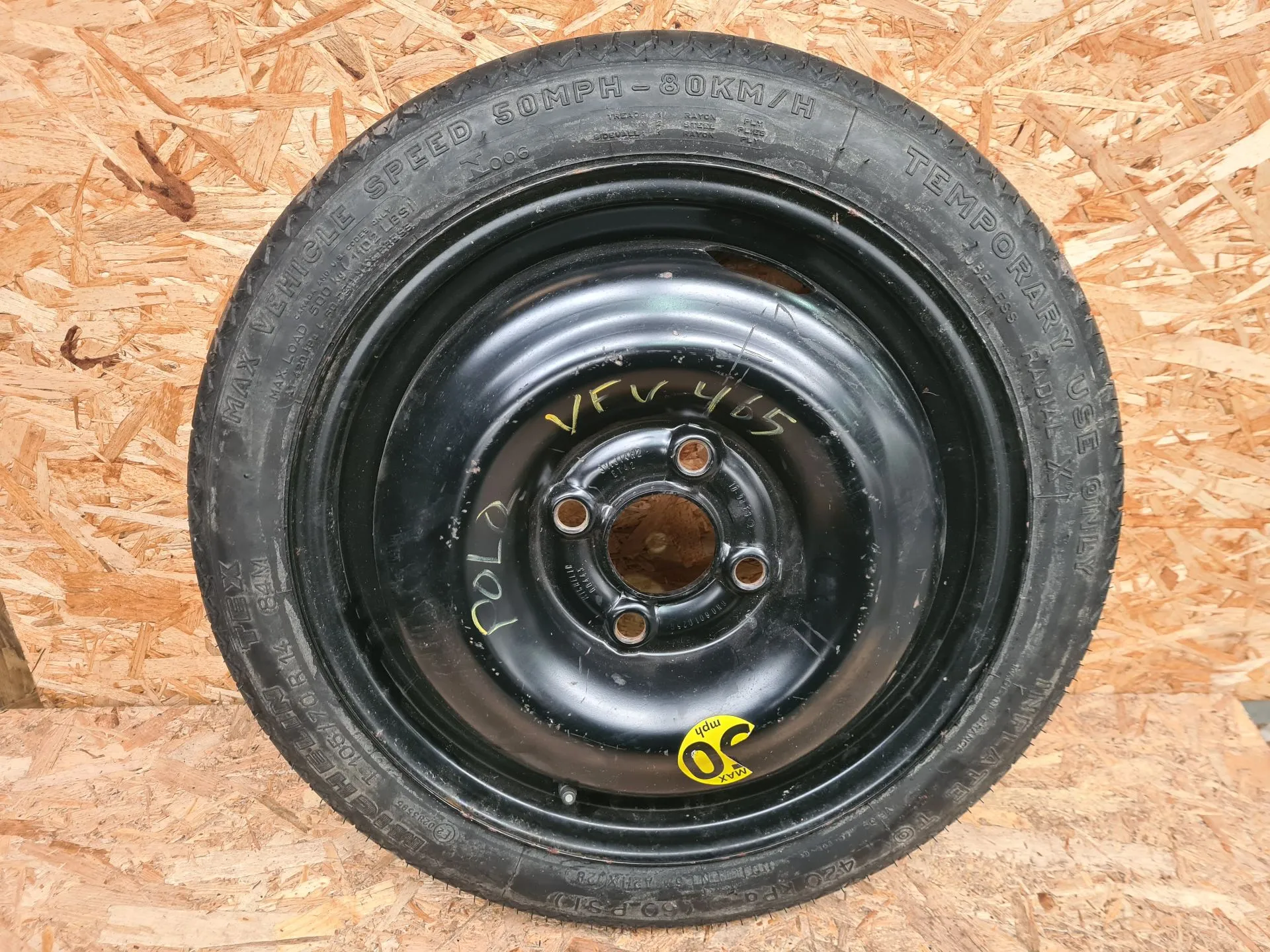 Pneu suplente VOLKSWAGEN Polo (6N)