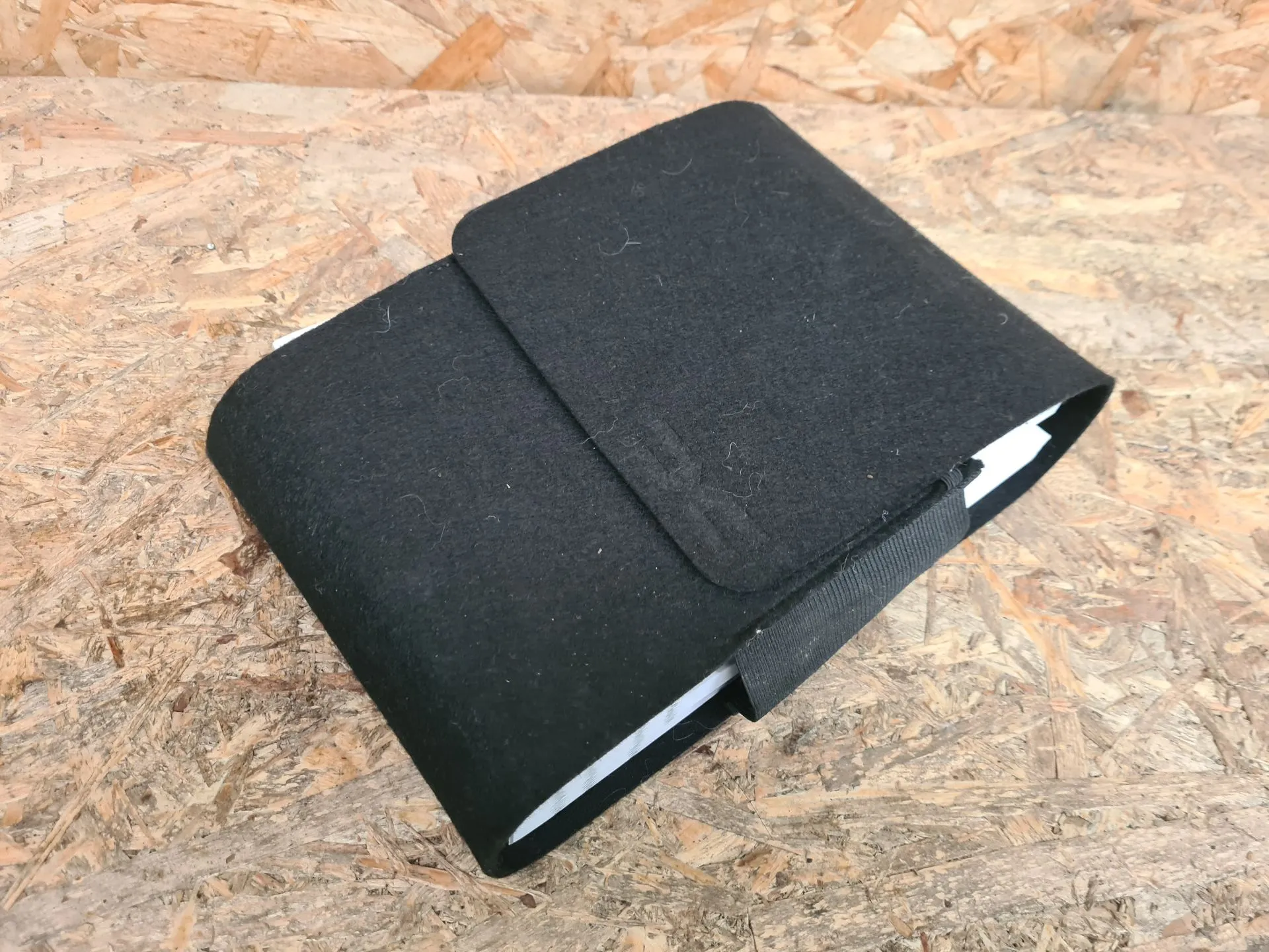 Bolsa com manual de utilizador do veículo DACIA Spring