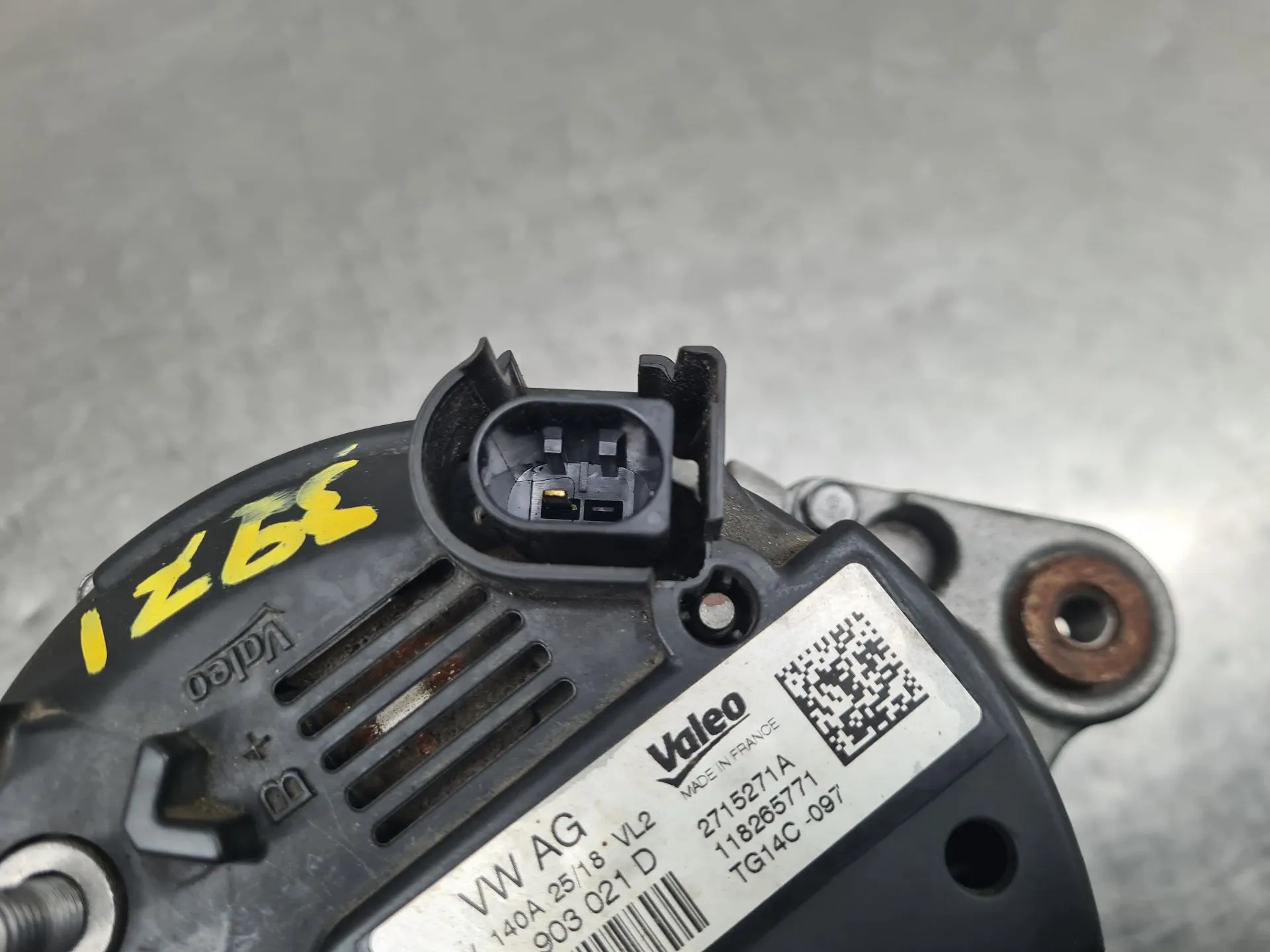 Alternador AUDI A3 Sportback (8VA, 8VF) Imagem-4