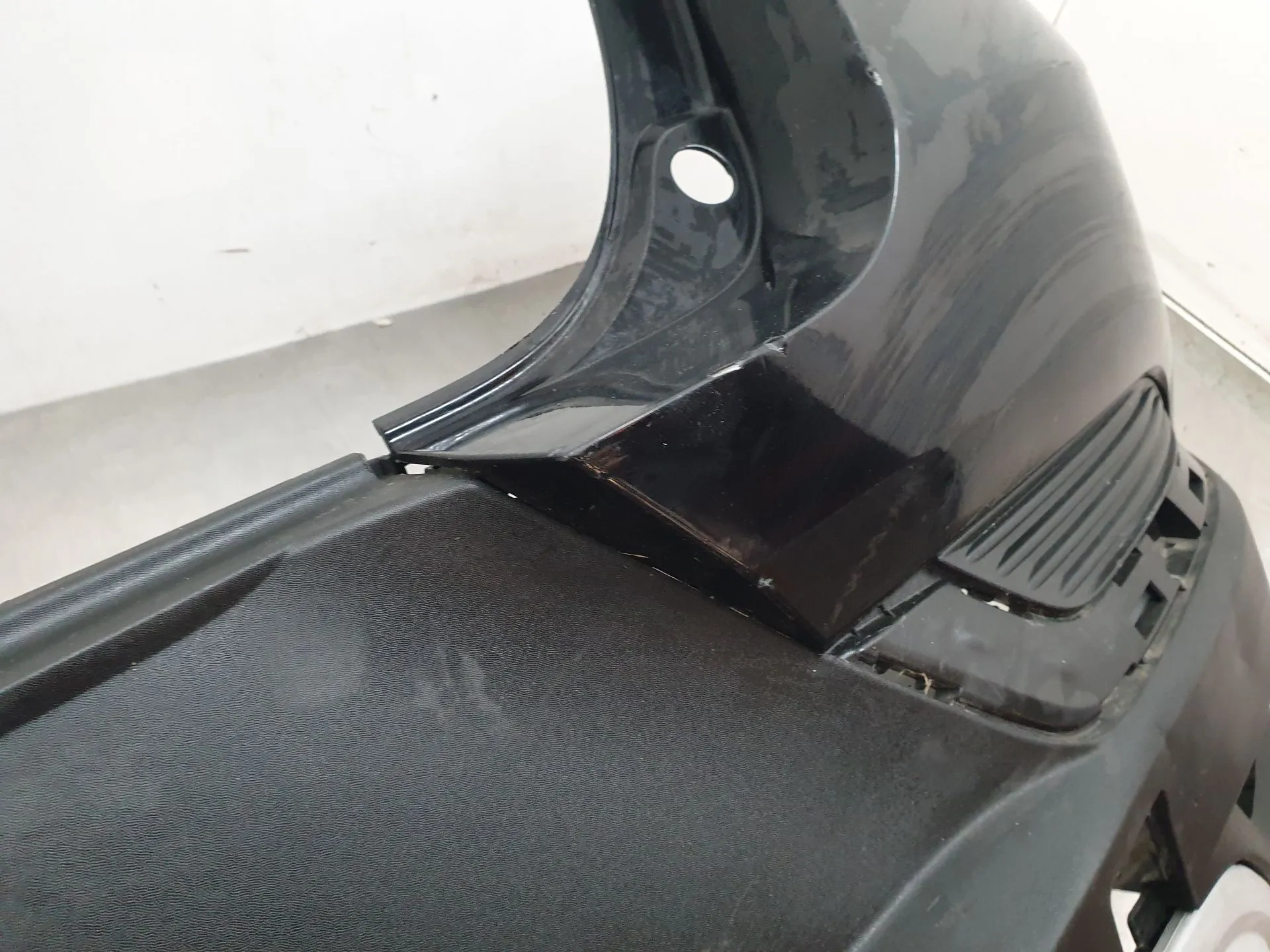 Rear Bumper RENAULT Captur II Imagem-3