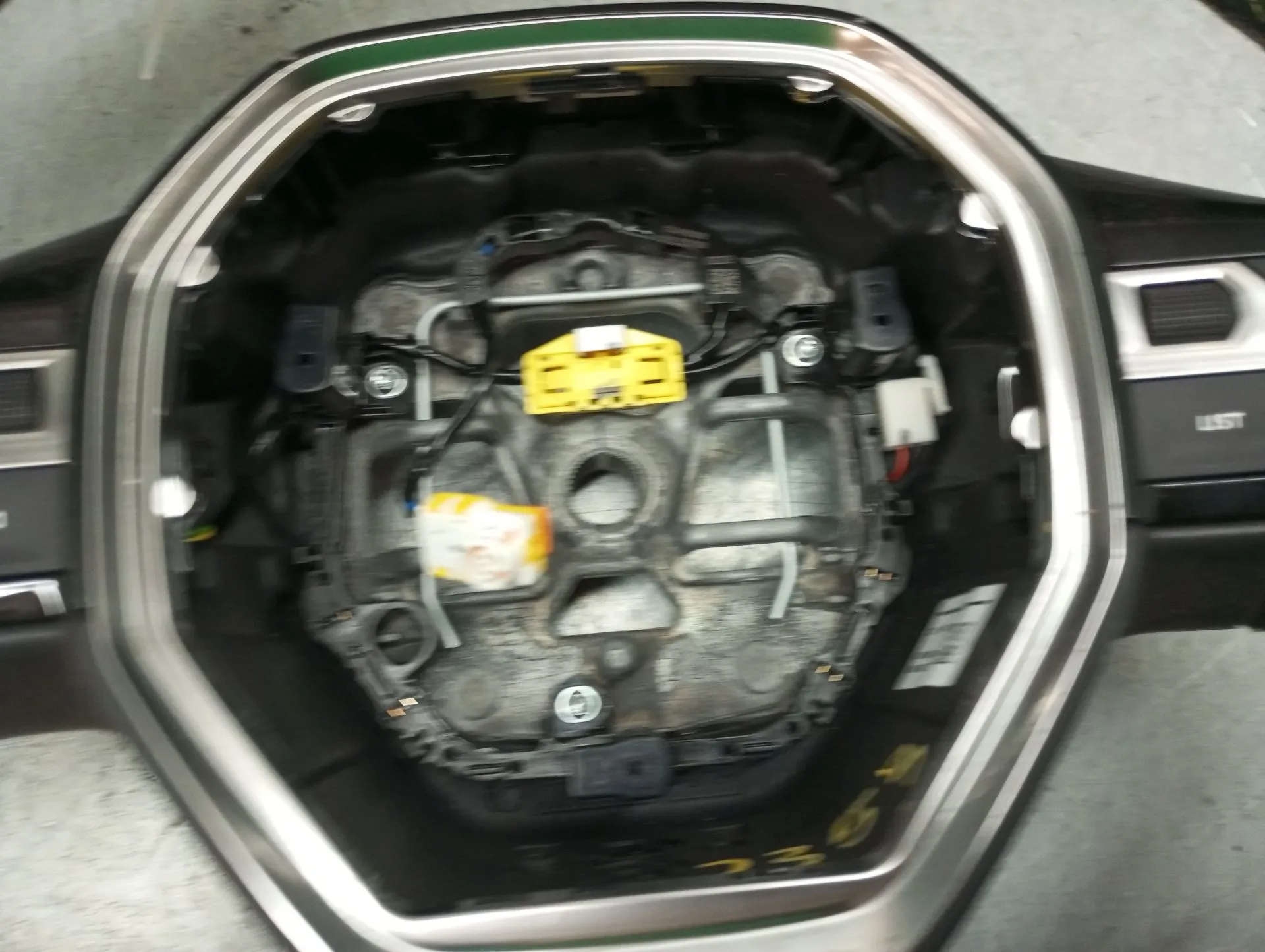 Volante PEUGEOT 208 II Imagem-1