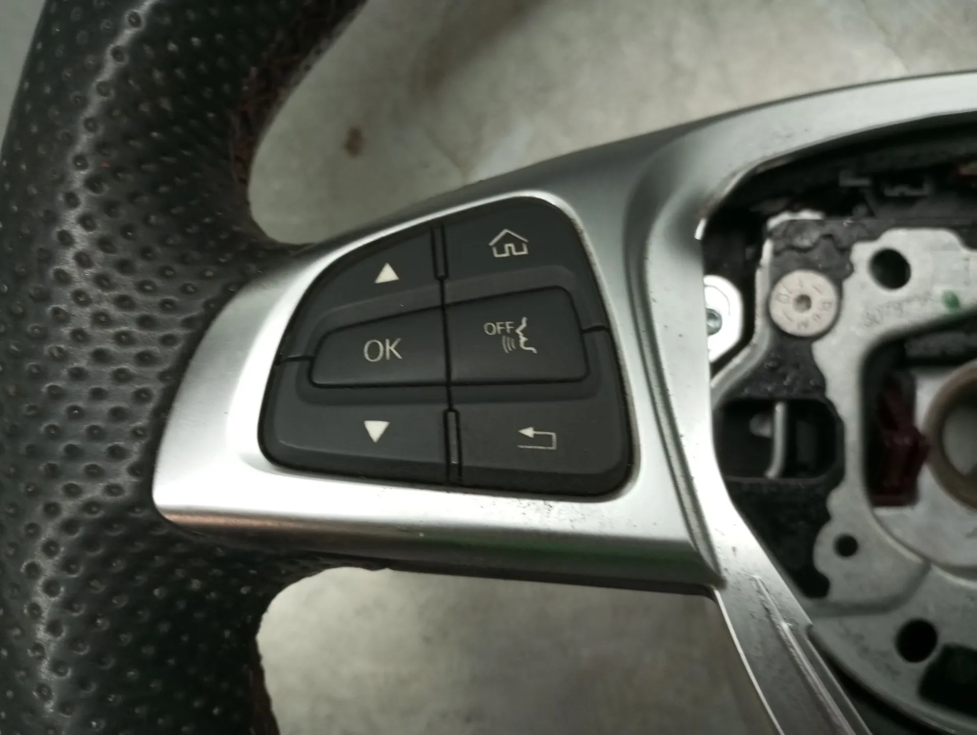 Volante MERCEDES-BENZ Classe C Carrinha (S205) Imagem-2