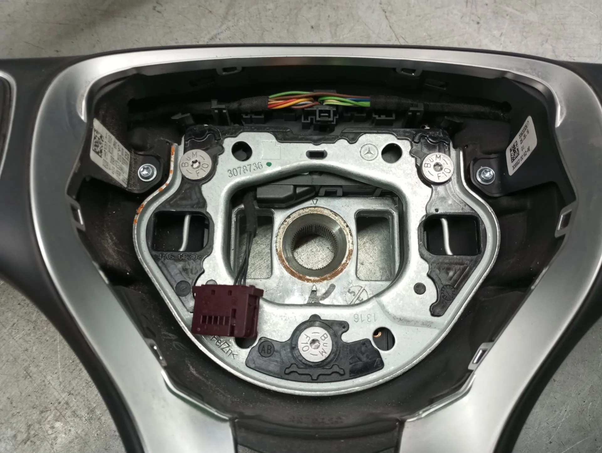 Volante MERCEDES-BENZ CLA Shooting Brake (X117) Imagem-1