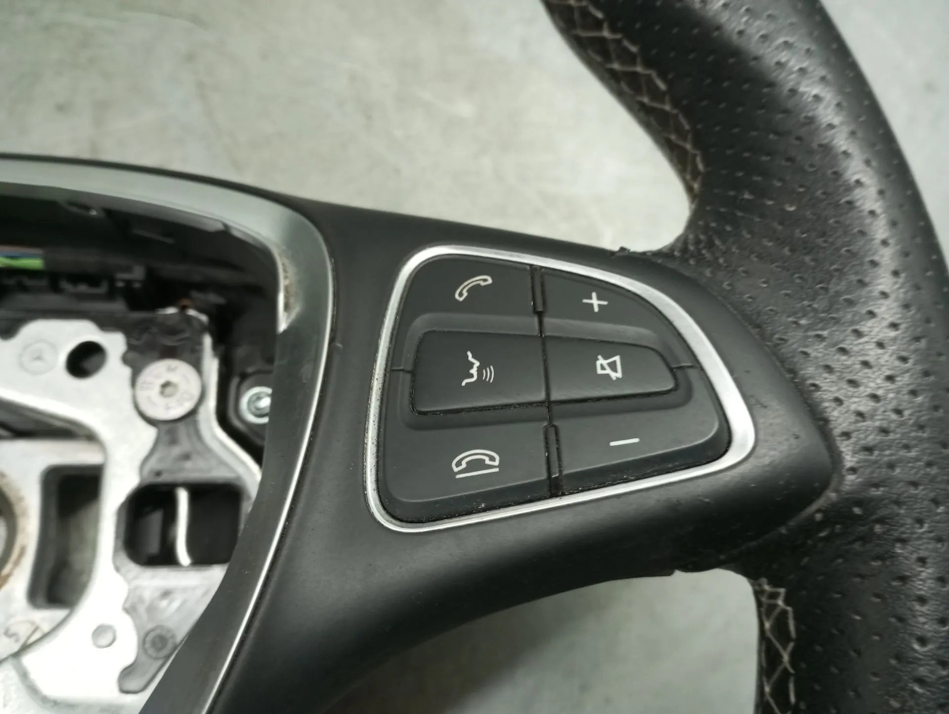 Volante MERCEDES-BENZ CLA Shooting Brake (X117) Imagem-3