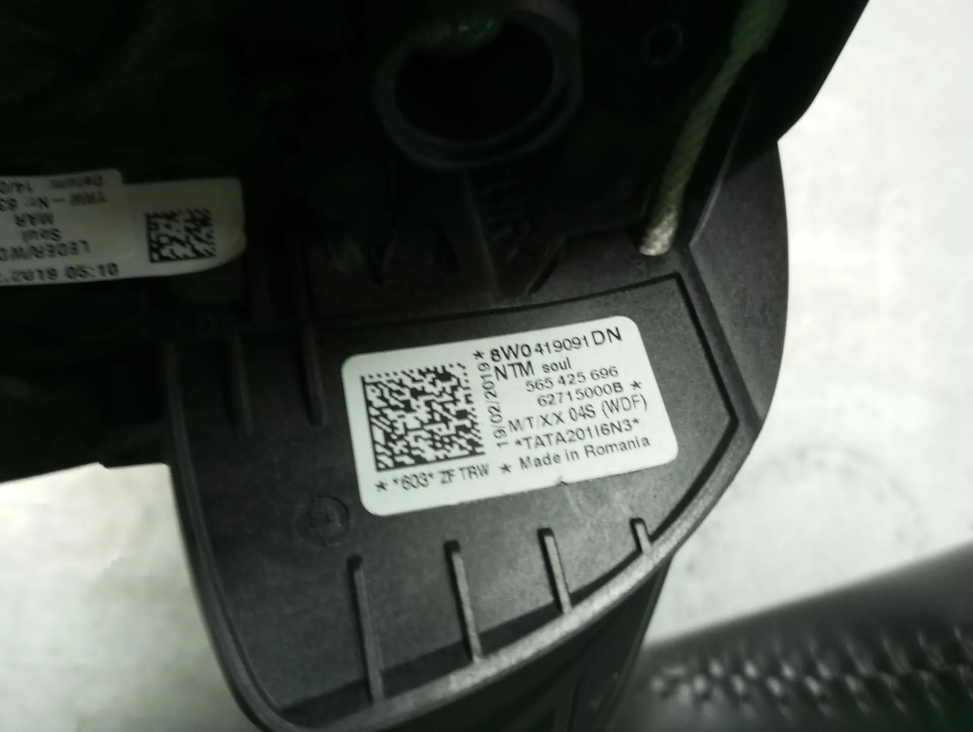 Volante AUDI A4 (8W2, 8WC, B9) Imagem-2