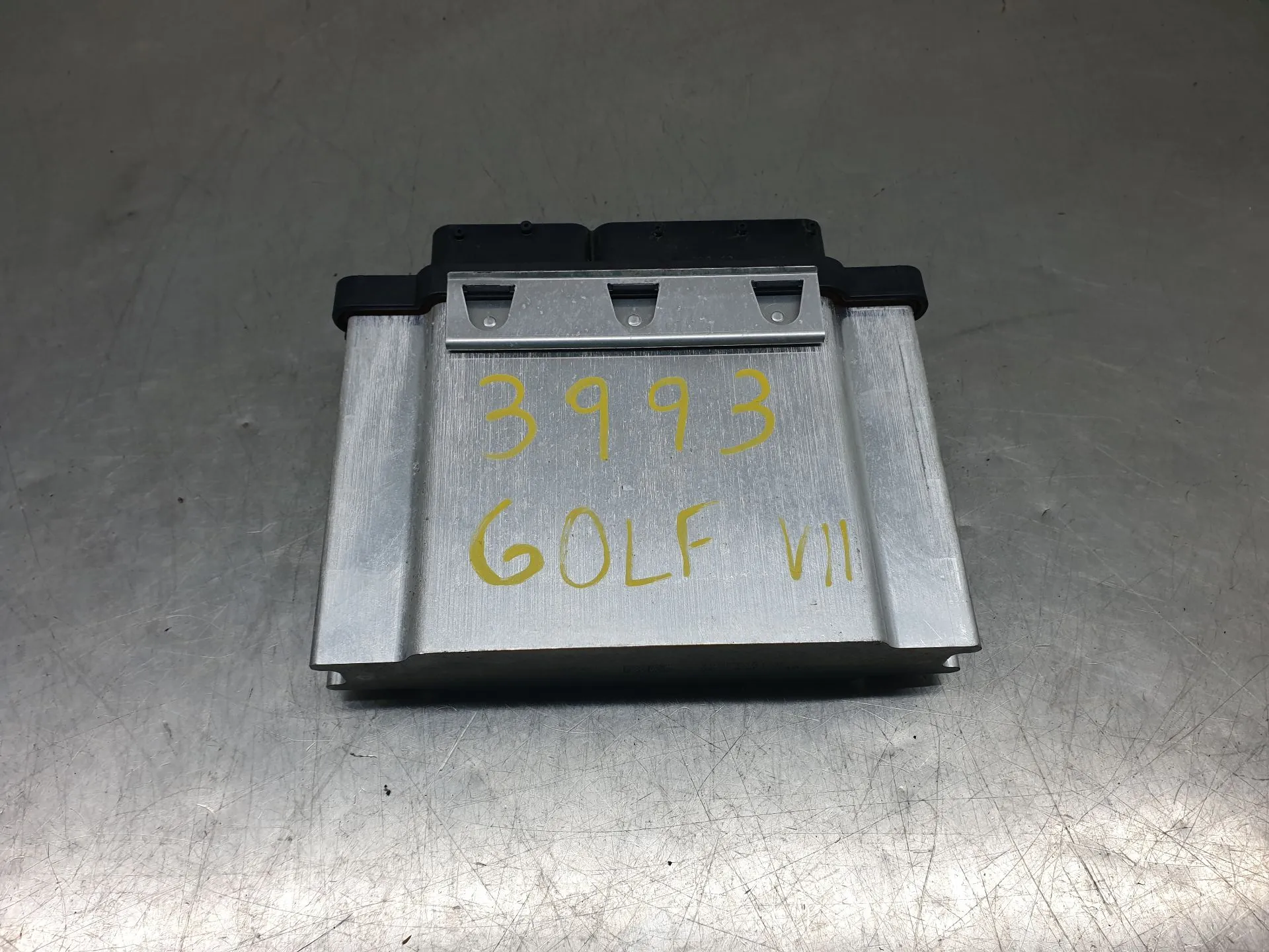 Centralina motor / ECU VOLKSWAGEN Golf VII (5G1, BQ1, BE1, BE2) Imagem-2