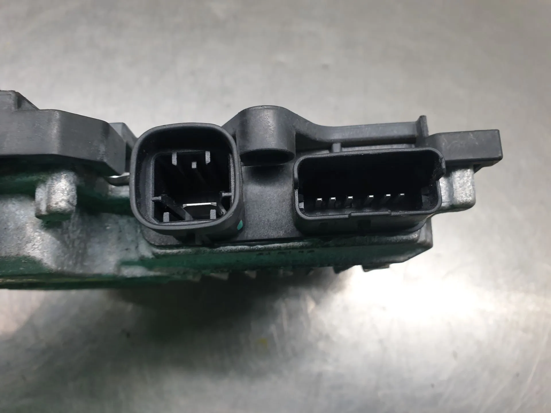 Start/Stop control unit/ ECU PEUGEOT 208 Imagem-1