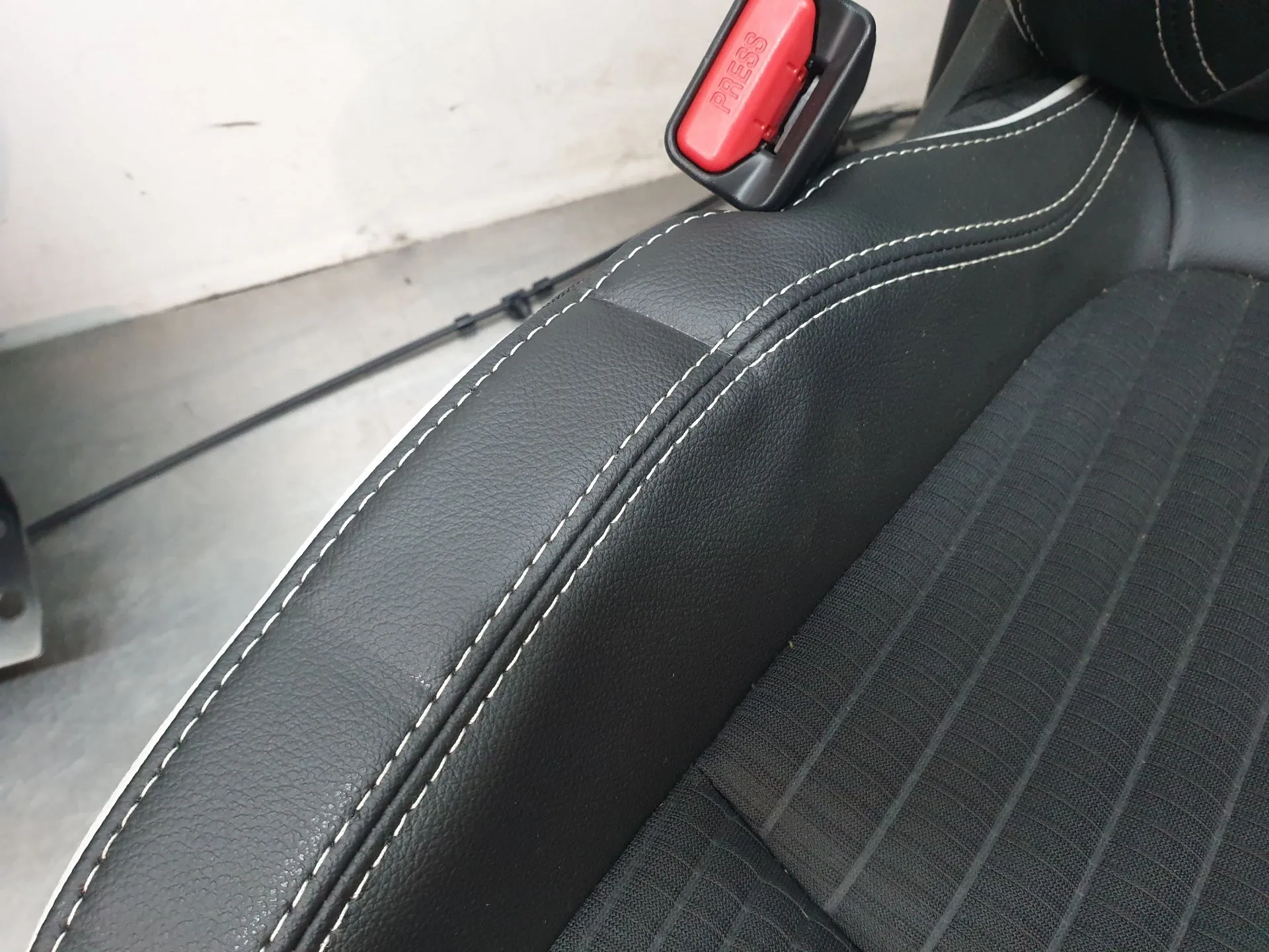 Banco Delantero Izquierdo RENAULT Kadjar (HA_, HL_) Imagem-4