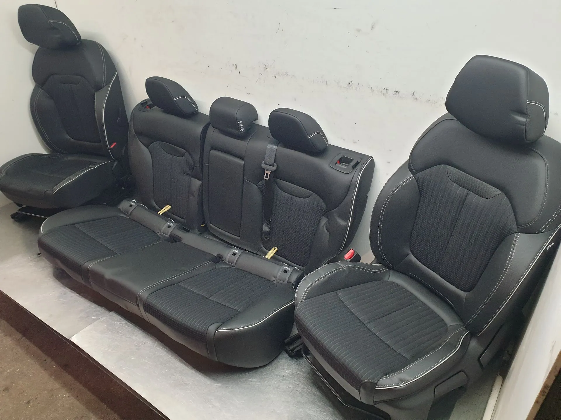 Conjunto de Bancos RENAULT Kadjar (HA_, HL_) Imagem-1
