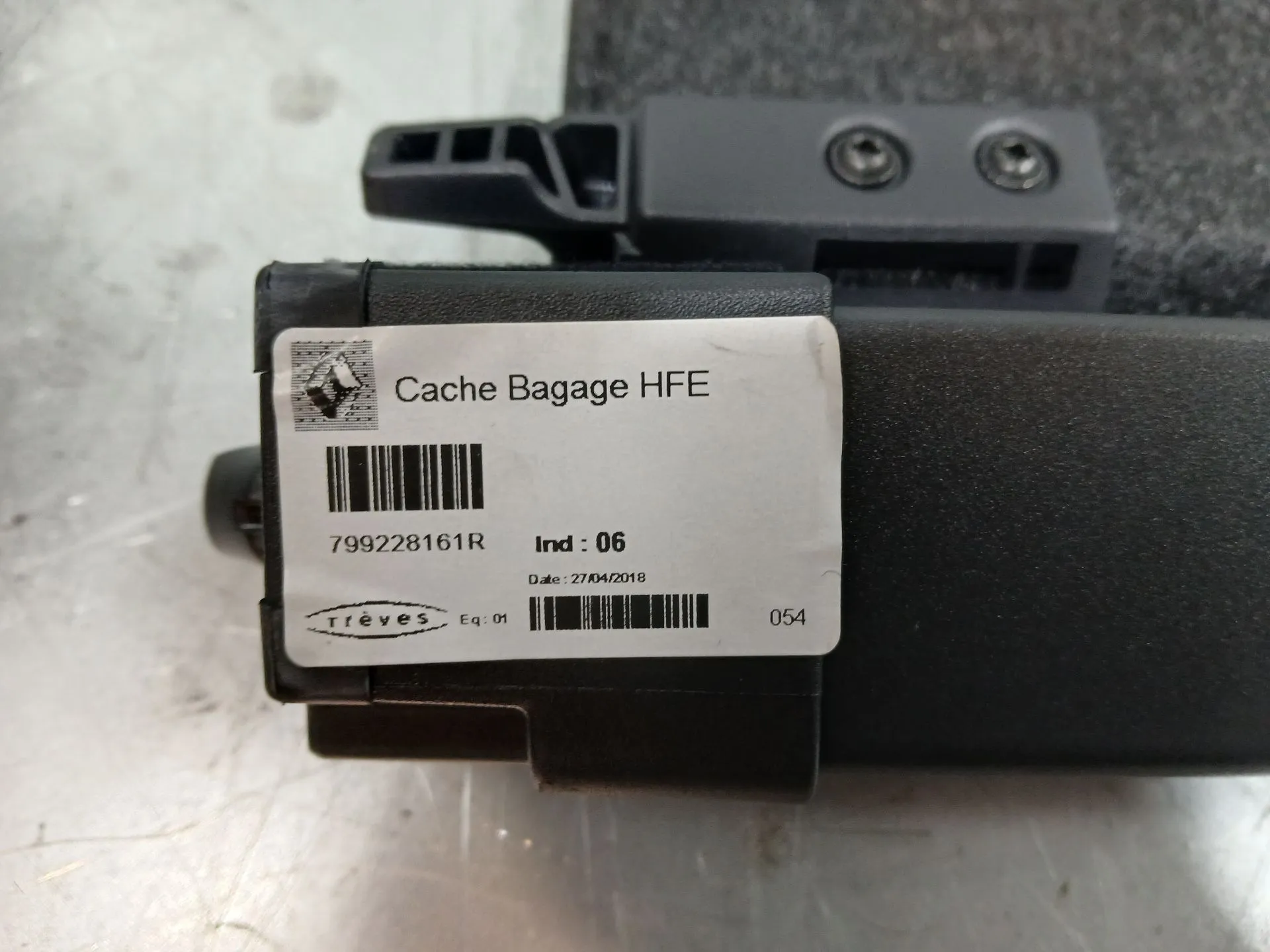 Chapeleira / tampo da mala RENAULT Kadjar (HA_, HL_) Imagem-2