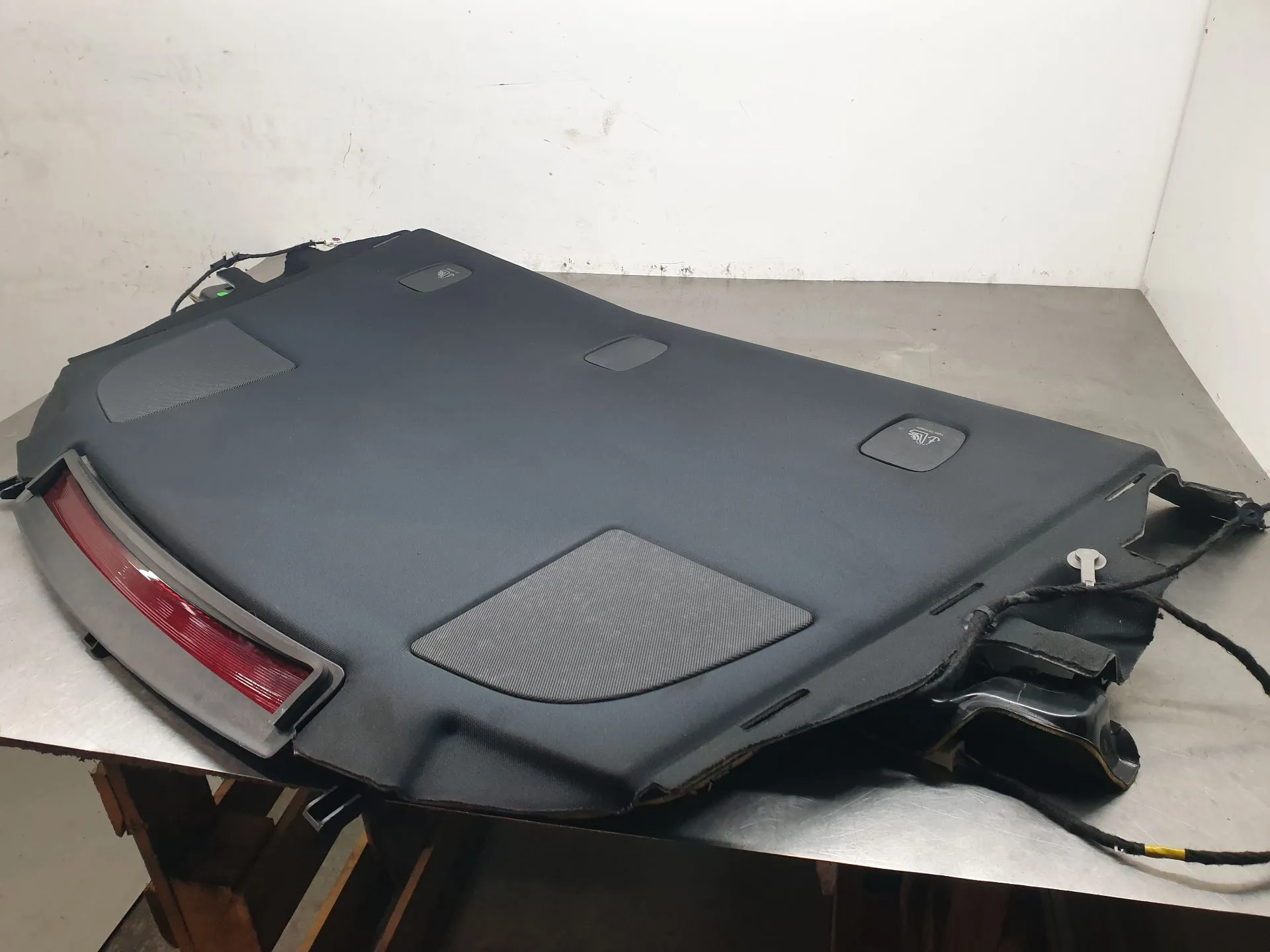 Bandeja trasera / tapa del maletero TESLA Model 3 (5YJ3) Imagem-3