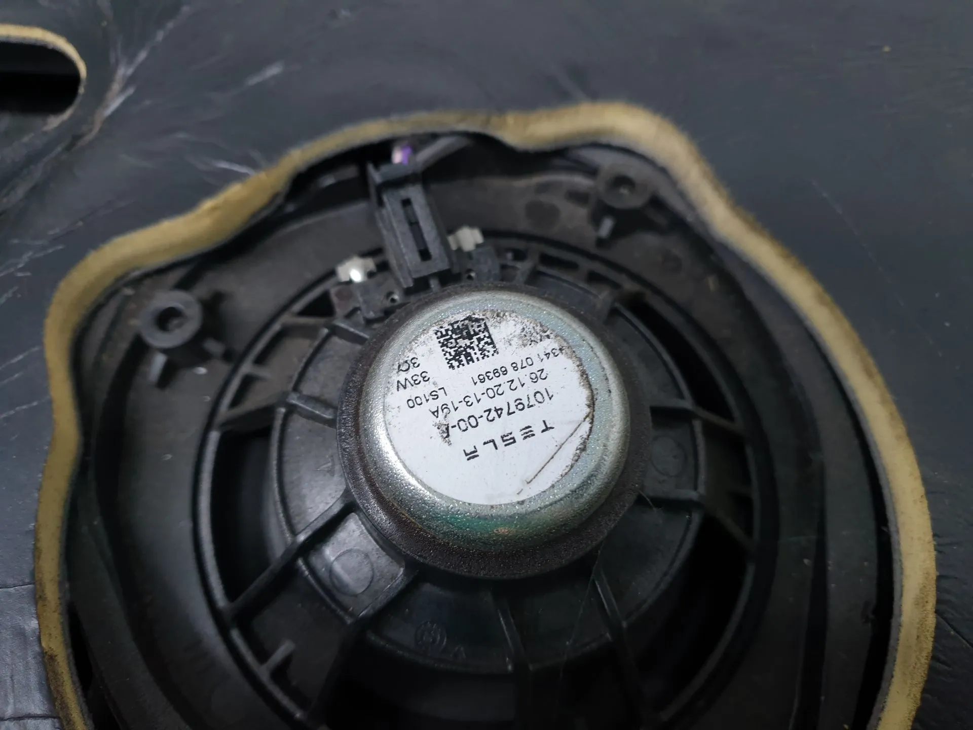 Bandeja trasera / tapa del maletero TESLA Model 3 (5YJ3) Imagem-7