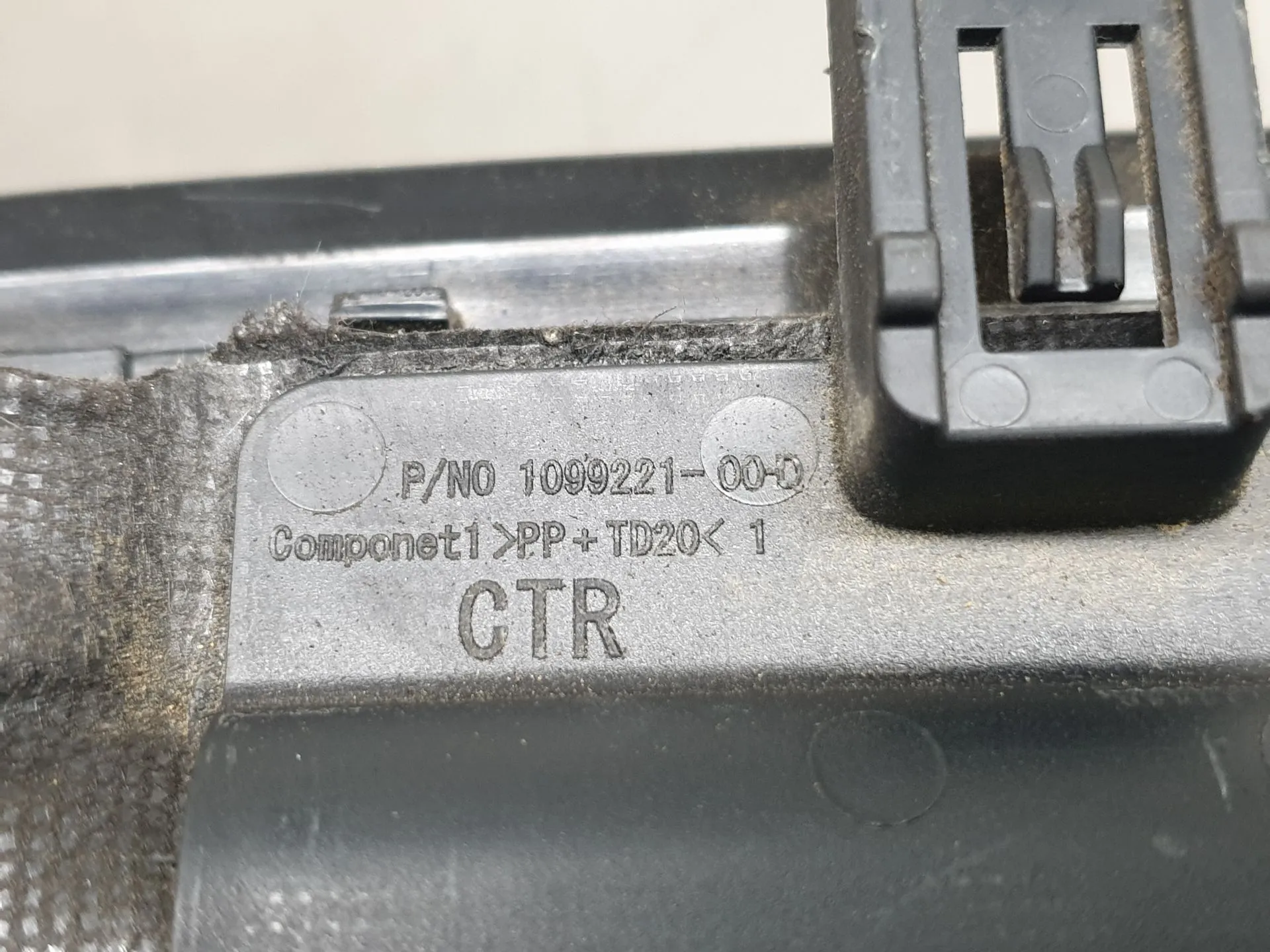 Bandeja trasera / tapa del maletero TESLA Model 3 (5YJ3) Imagem-10