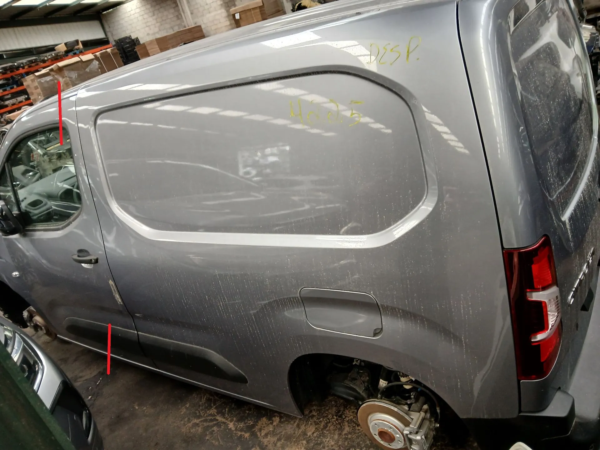 Panneau arrière gauche CITROËN Berlingo (K9)