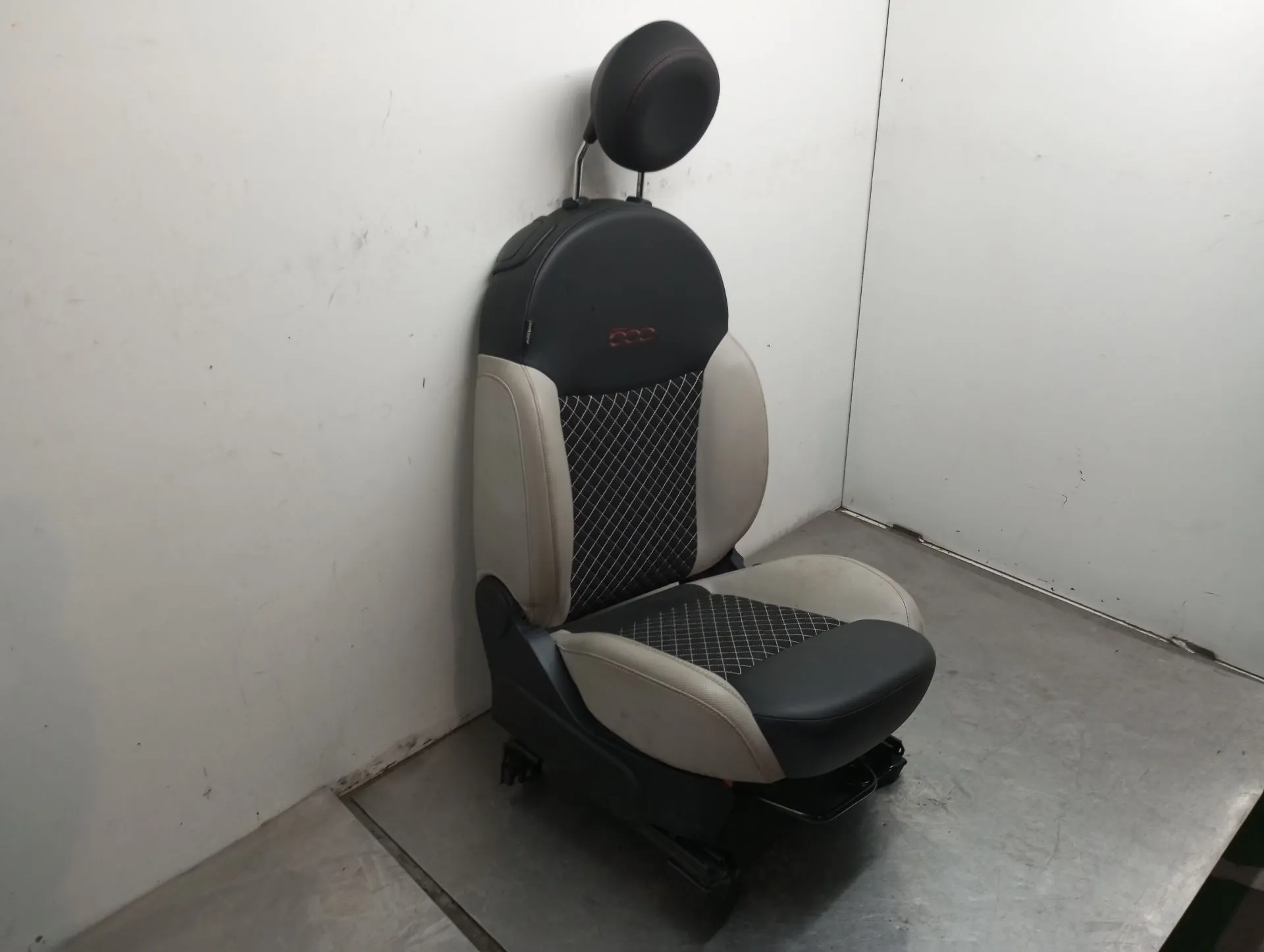 Right Front Seat FIAT 500 C (312_) Imagem-2