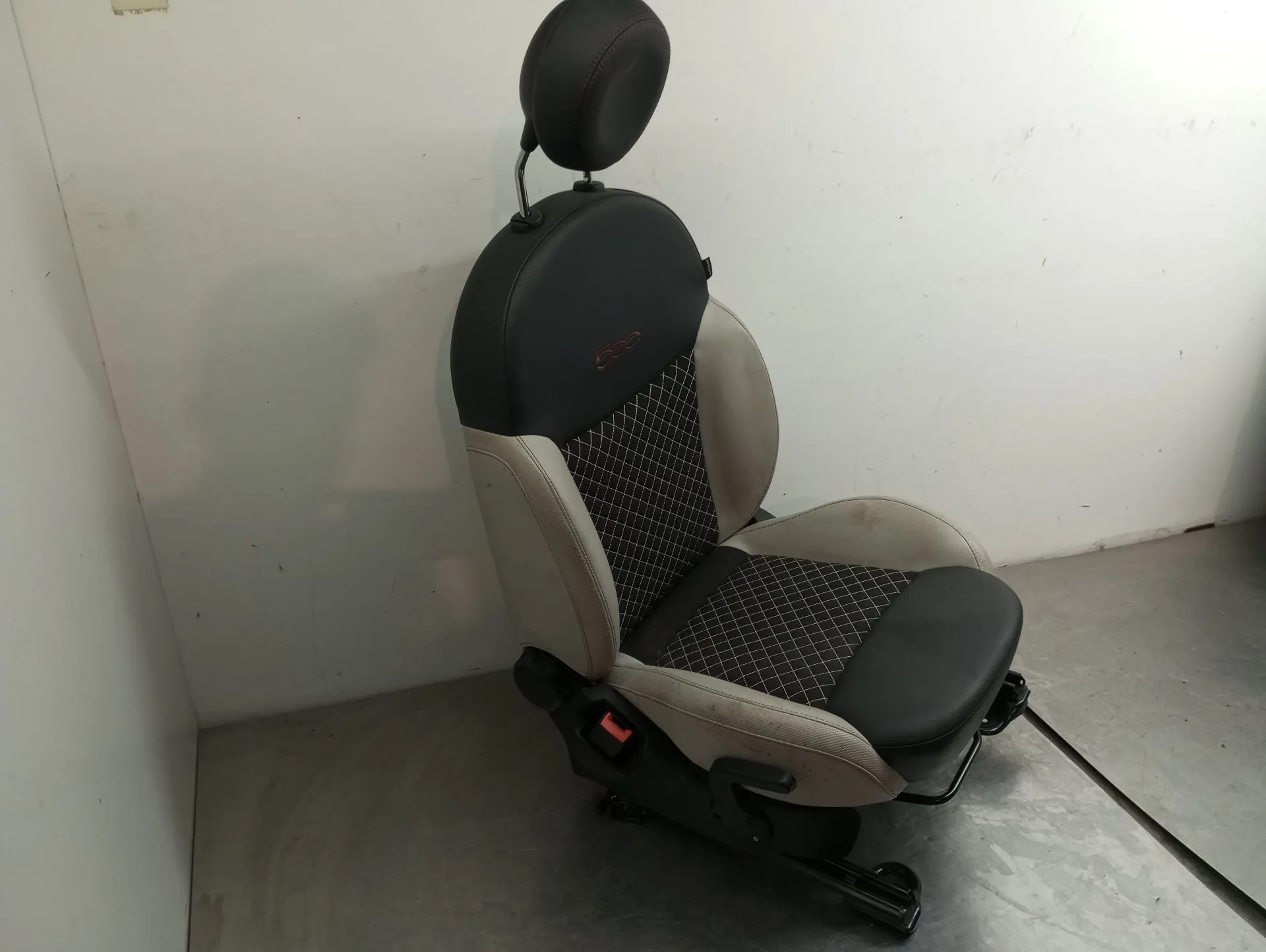Left Front Seat FIAT 500 C (312_) Imagem-2
